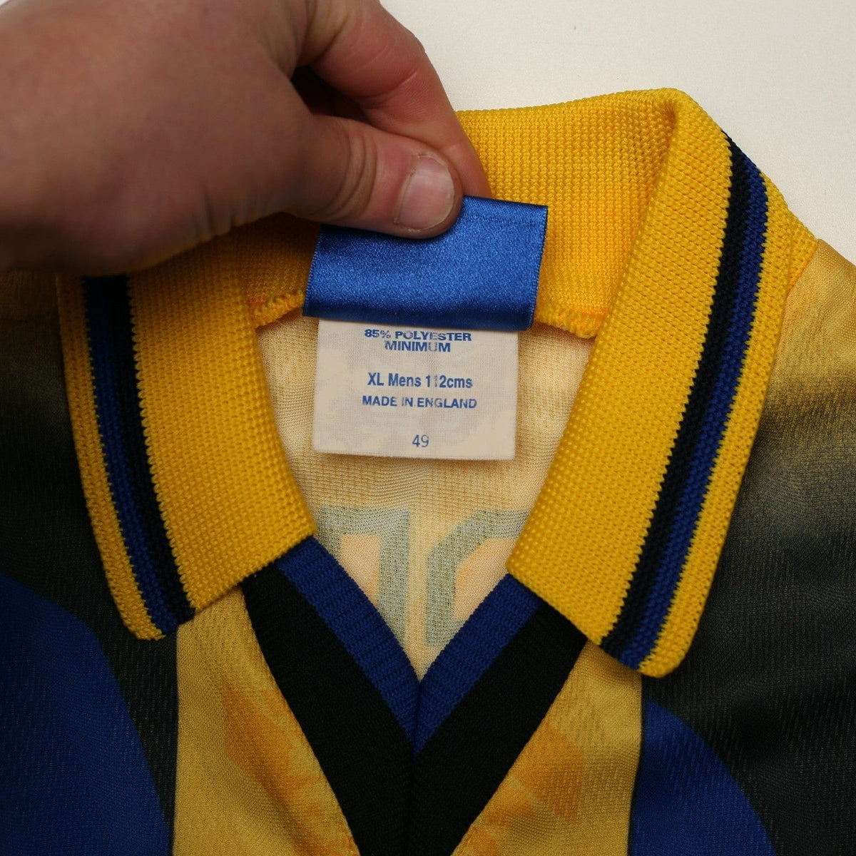 1996/97 Ferguson #9 Everton Vintage Umbro Away Football Shirt (XL)