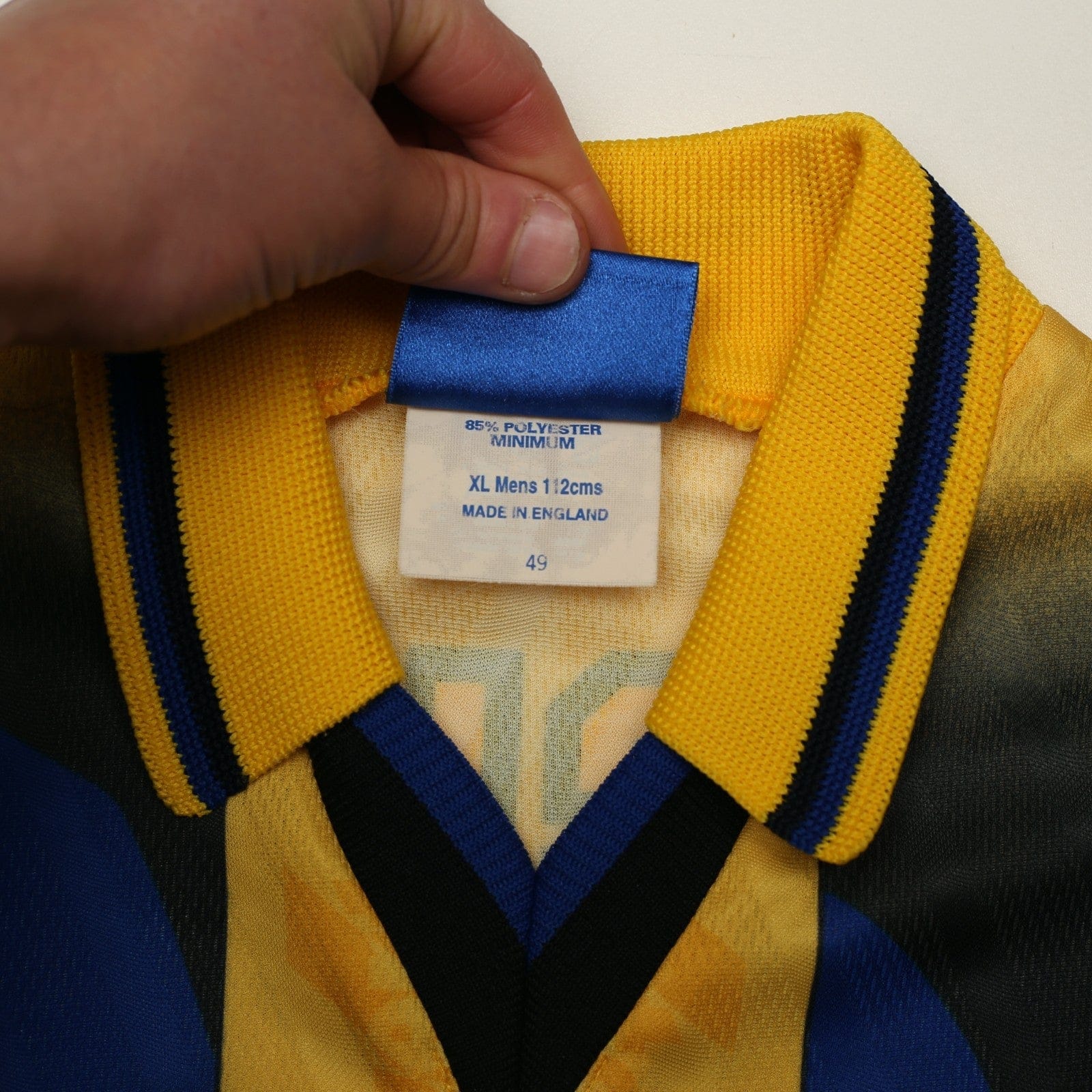 1996/97 Ferguson #9 Everton Vintage Umbro Away Football Shirt (XL)