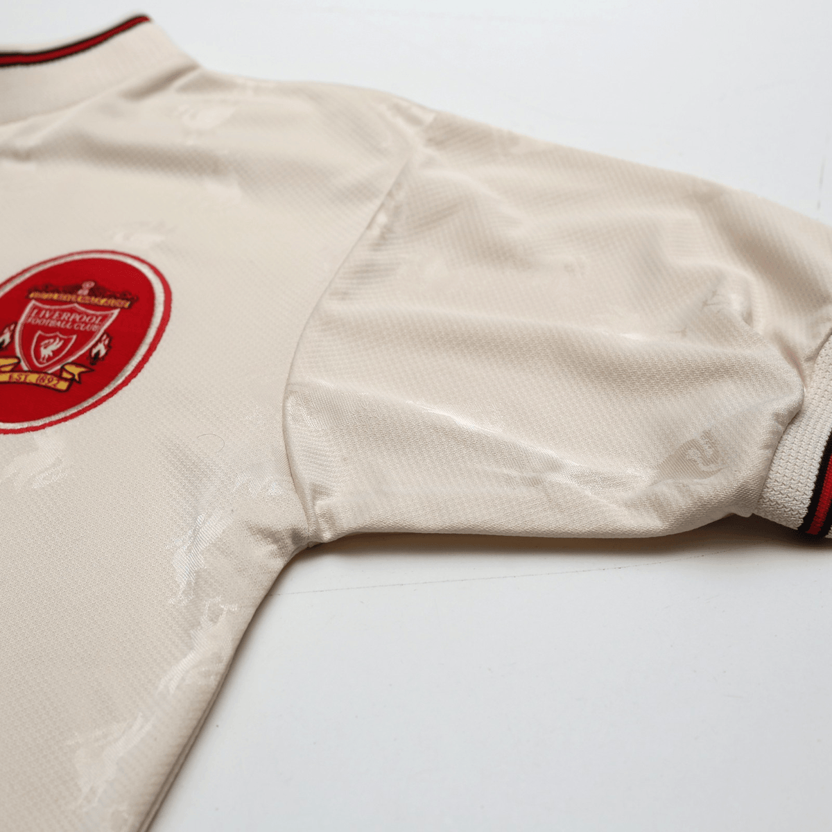 1996/97 Fowler #9 Liverpool Vintage Reebok Away Football Shirt (S) 34/36