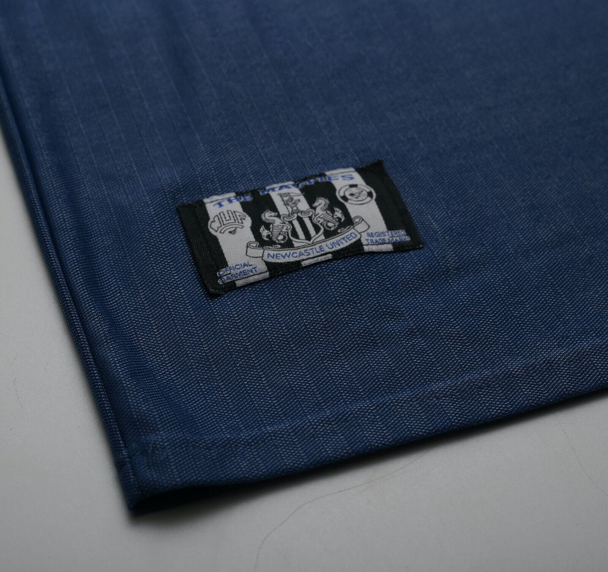 1996/97 GINOLA #14 Newcastle United Vintage adidas Away Football Shirt (L/XL)