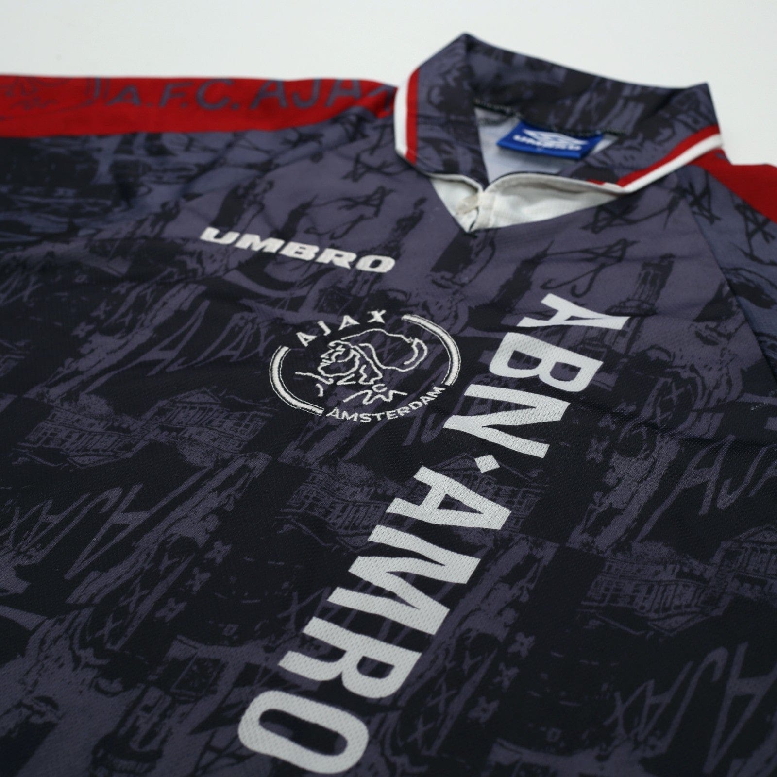 1996/97 Kluivert #9 Ajax Vintage Umbro Away Football Shirt (M)