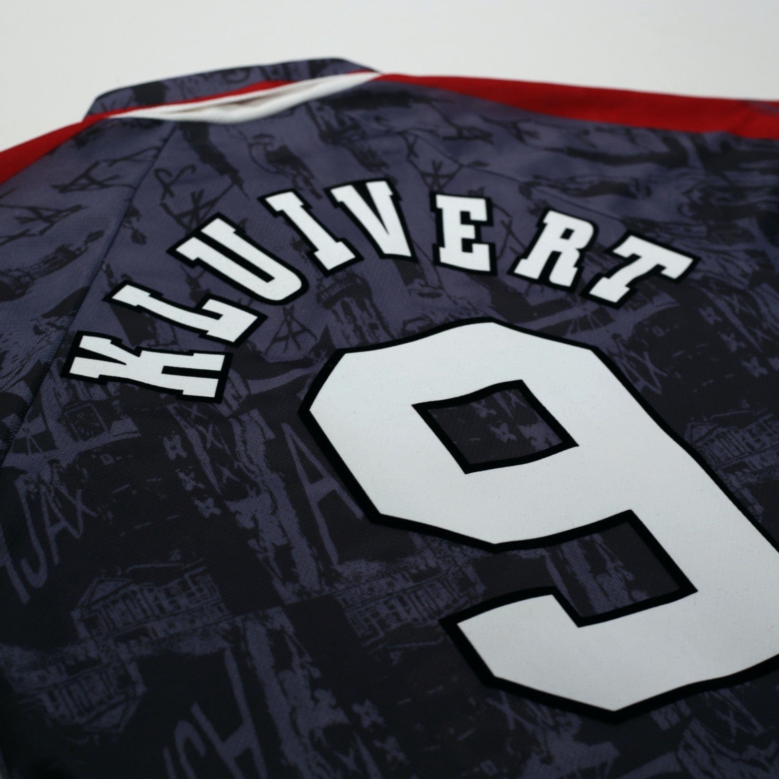 1996/97 Kluivert #9 Ajax Vintage Umbro Away Football Shirt (M)