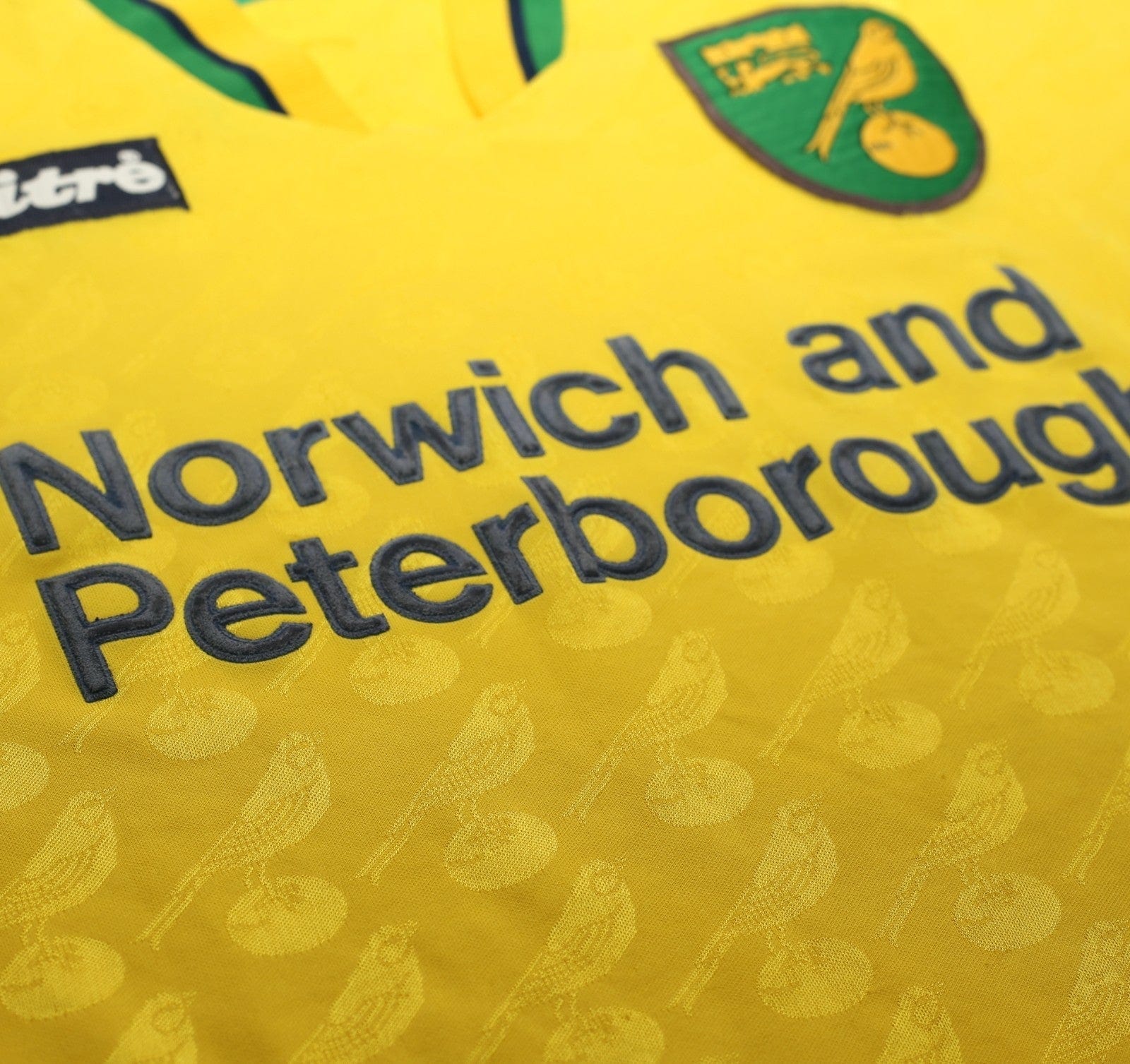 1996/97 NORWICH CITY Vintage Mitre Home Football Shirt (L)