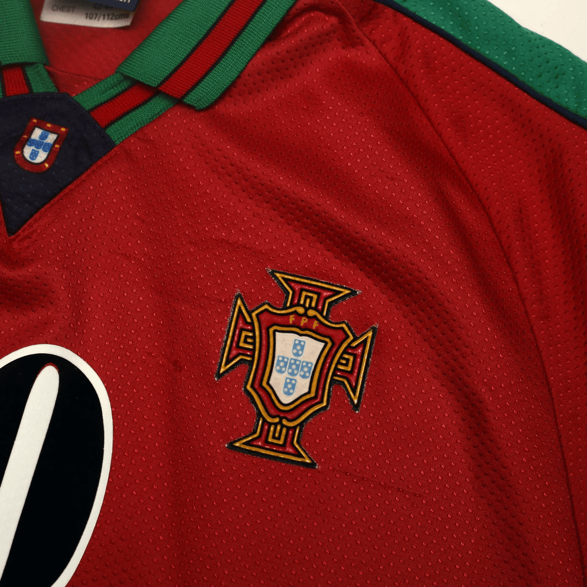 1996/97 Rui Costa #10 Portugal Vintage Olympic Home Football Shirt (M/L)