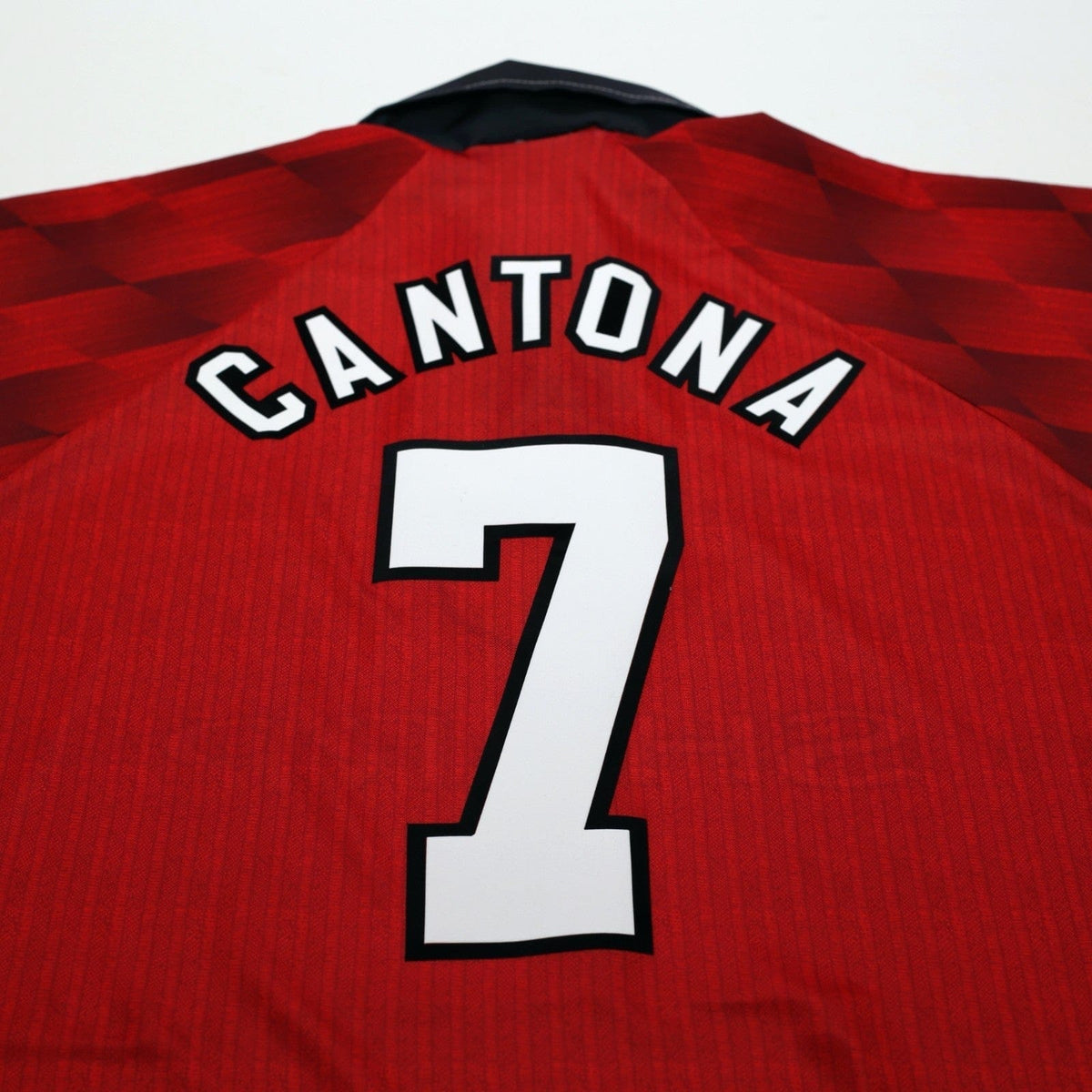 1996/98 Cantona #7 Manchester United Vintage Umbro Home Football Shirt (XL)