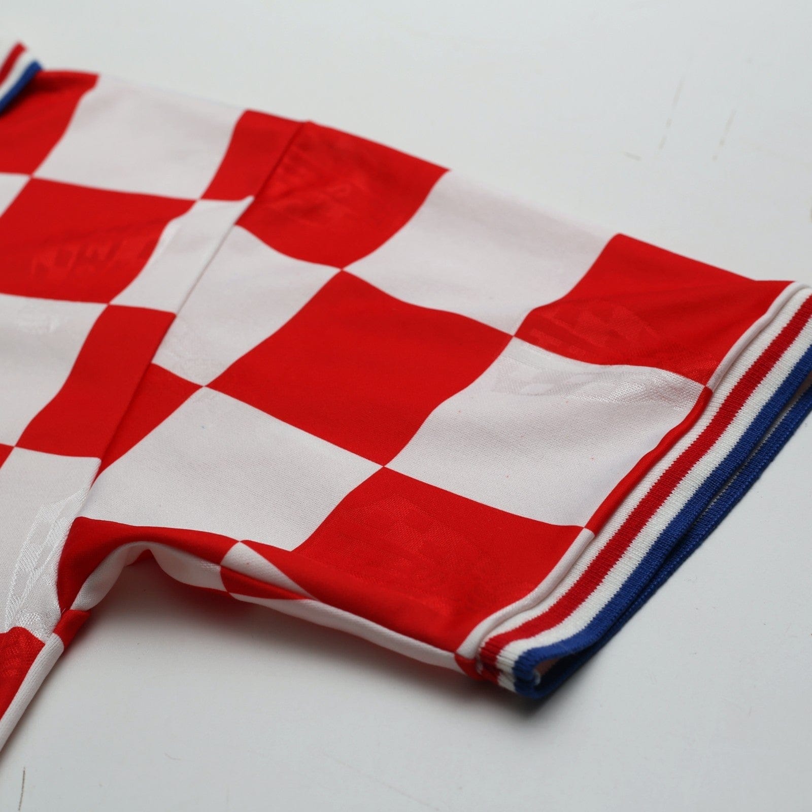 1996/98 Croatia Vintage Lotto Home Football Shirt (L) Euro 96