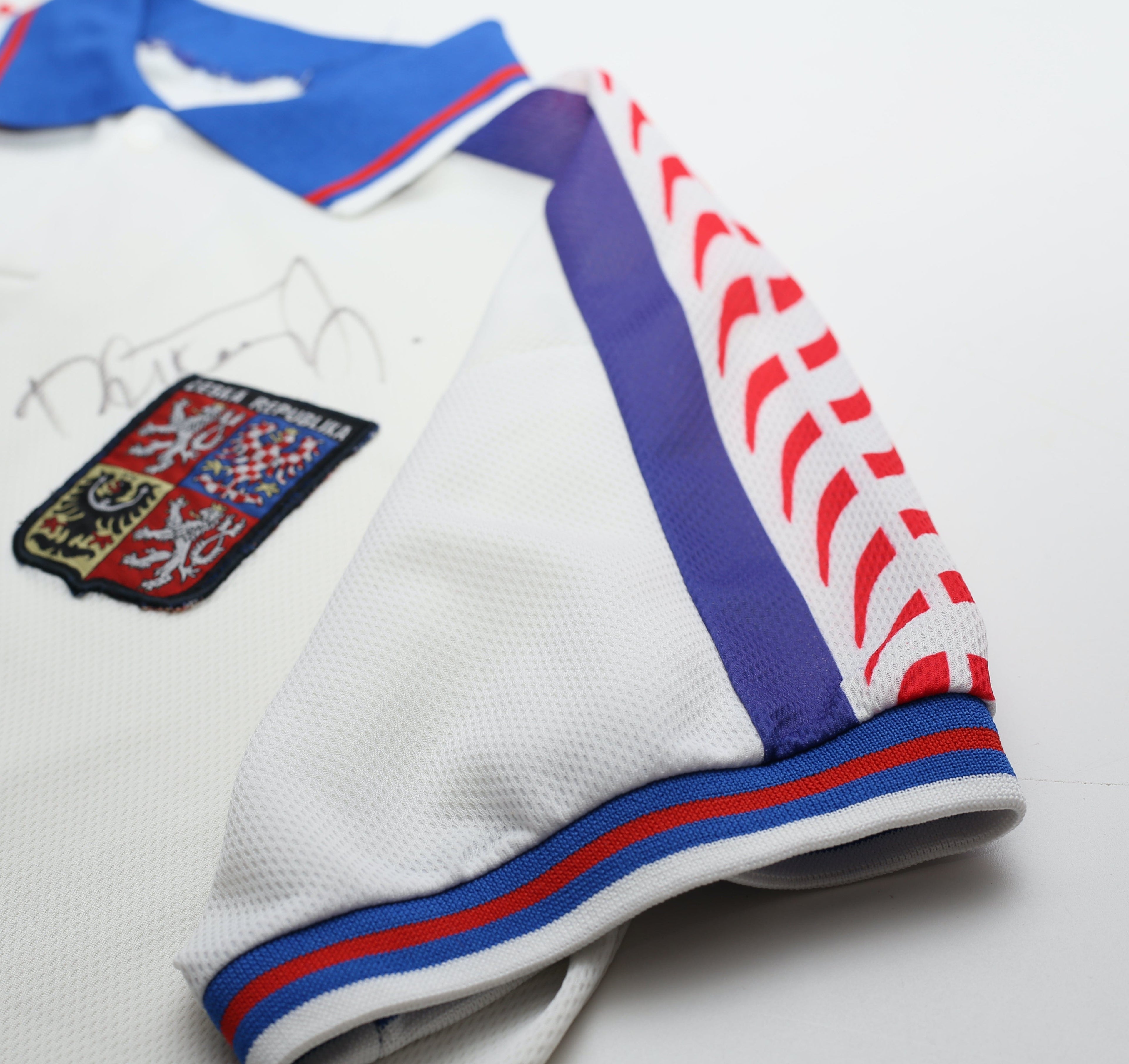1996/98 CZECH REPUBLIC Vintage PUMA Away Football Shirt (XL)