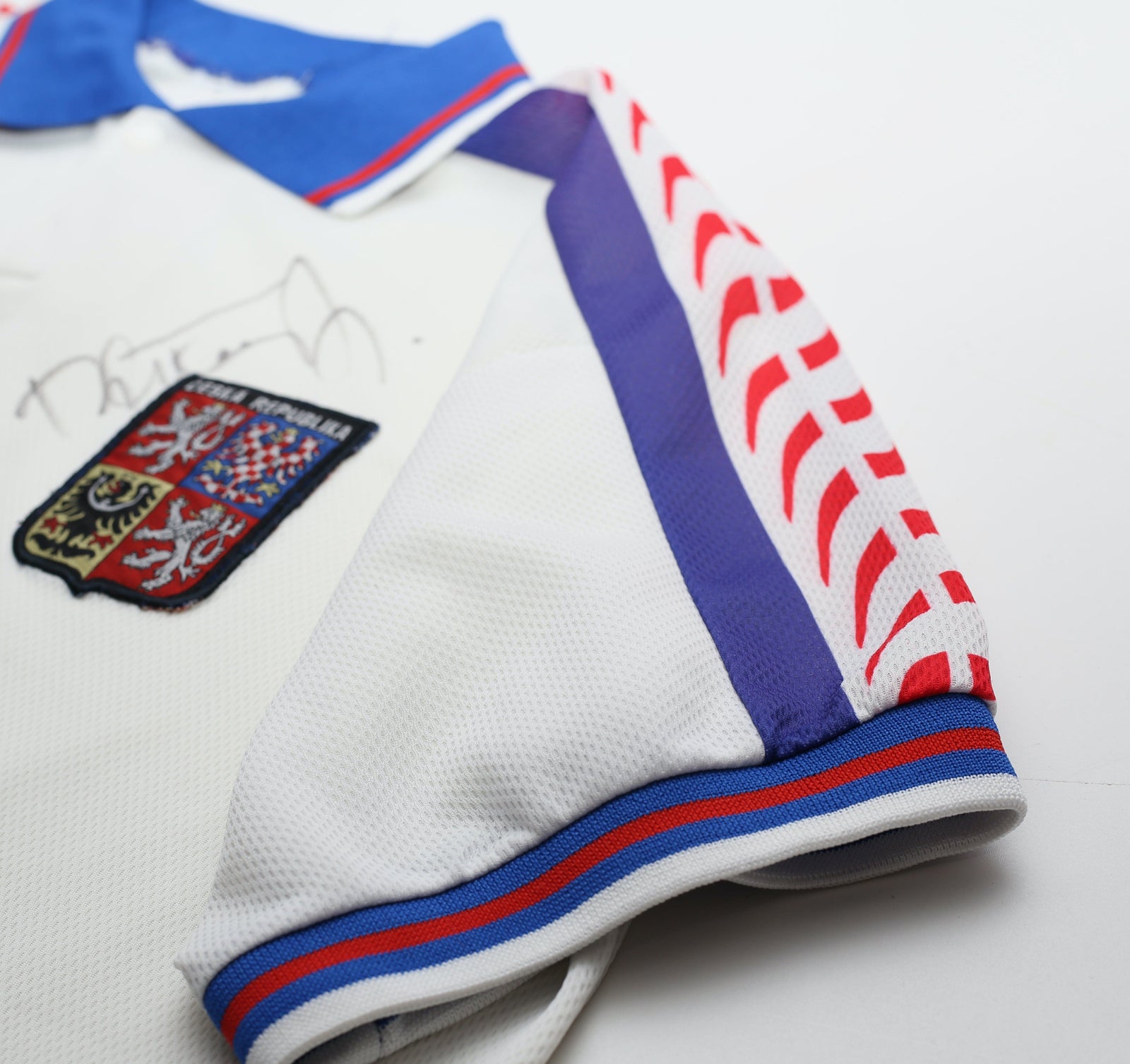 1996/98 CZECH REPUBLIC Vintage PUMA Away Football Shirt (XL)