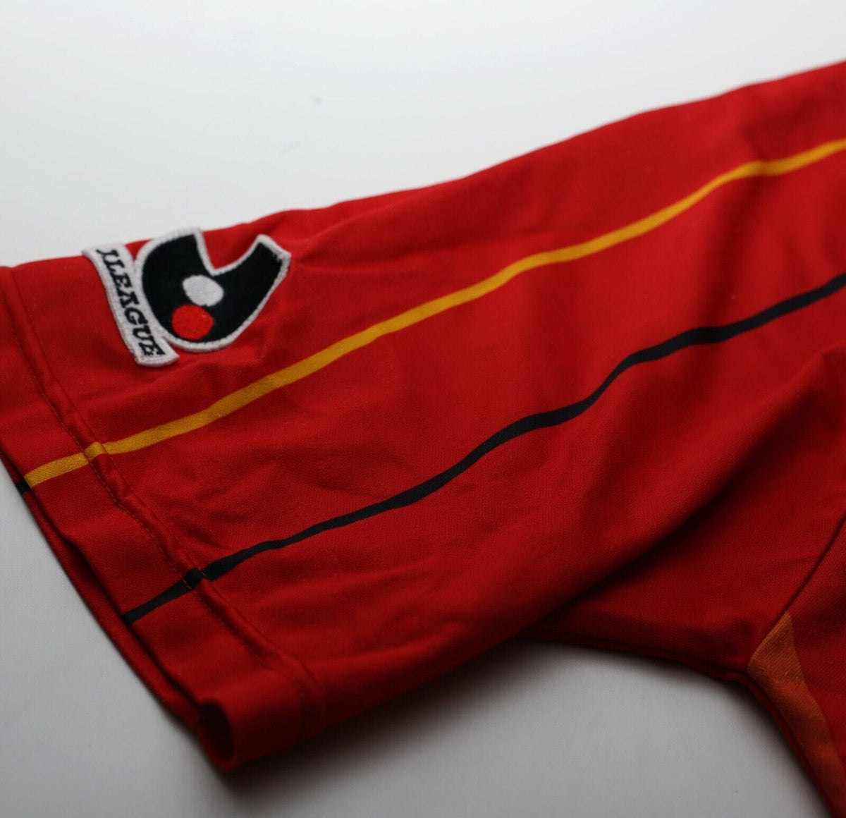 1996/98 GRAMPUS EIGHT Vintage Umbro Home Football Shirt (S/M)