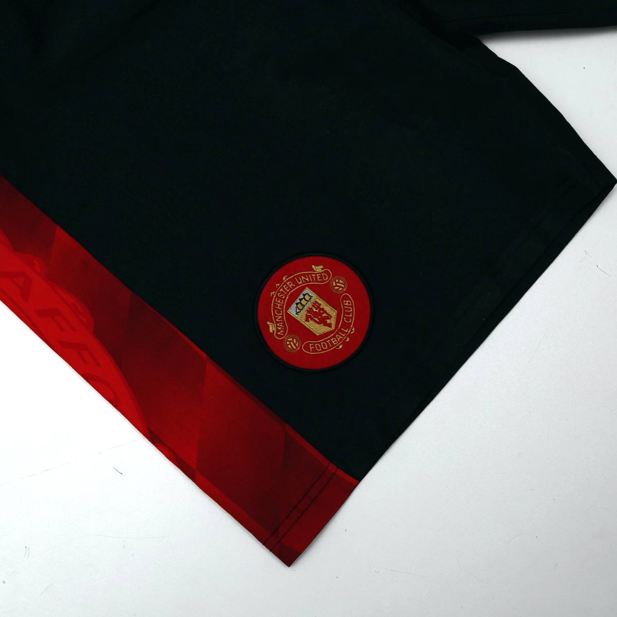 1996/98 Manchester United Vintage Umbro Home Change Football Shorts (34 Waist)