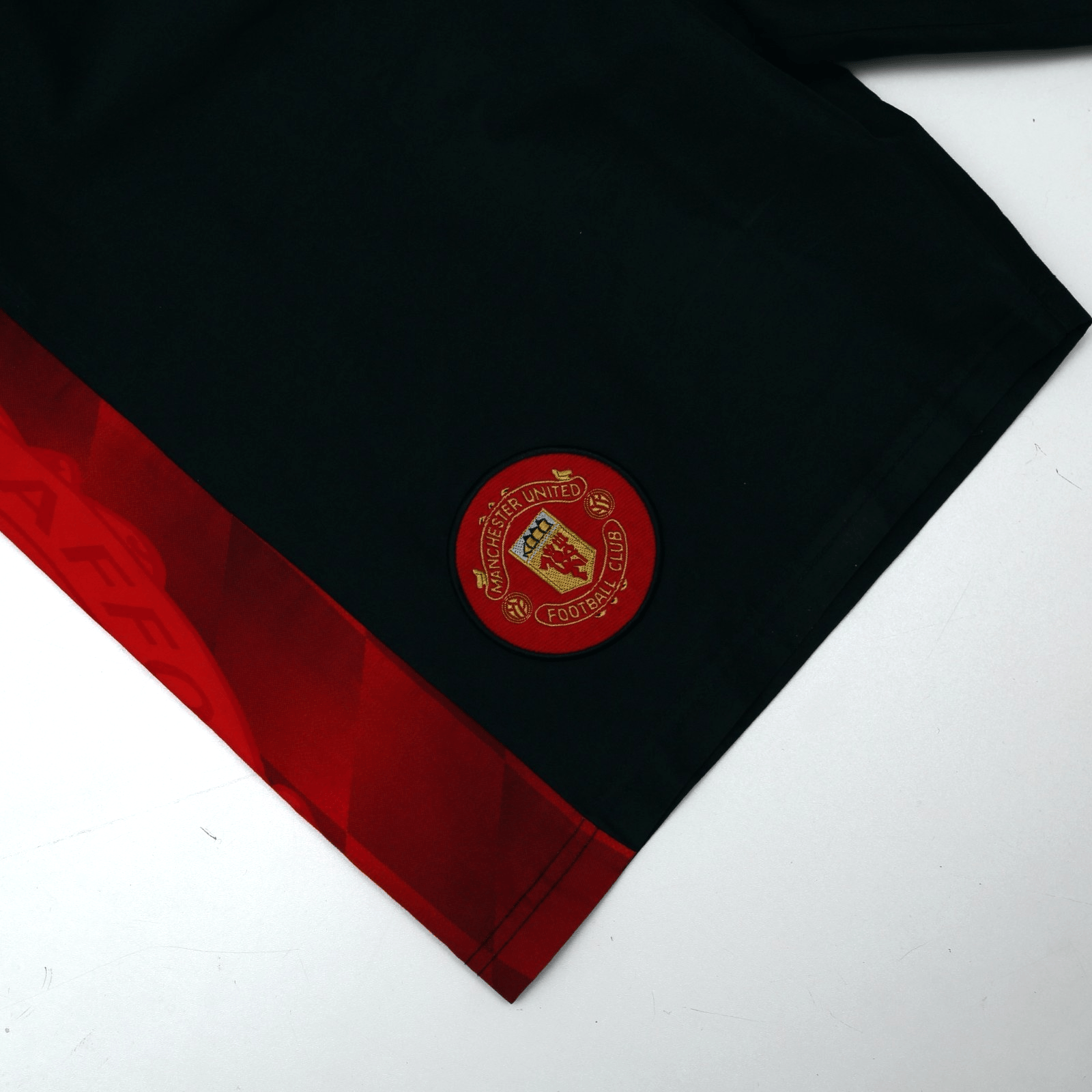 1996/98 Manchester United Vintage Umbro Home Change Football Shorts (34 Waist)