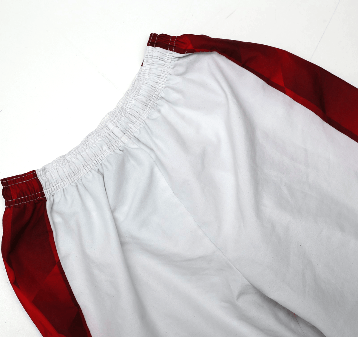 1996/98 MANCHESTER UNITED Vintage Umbro Home Football Shorts (30 Waist)