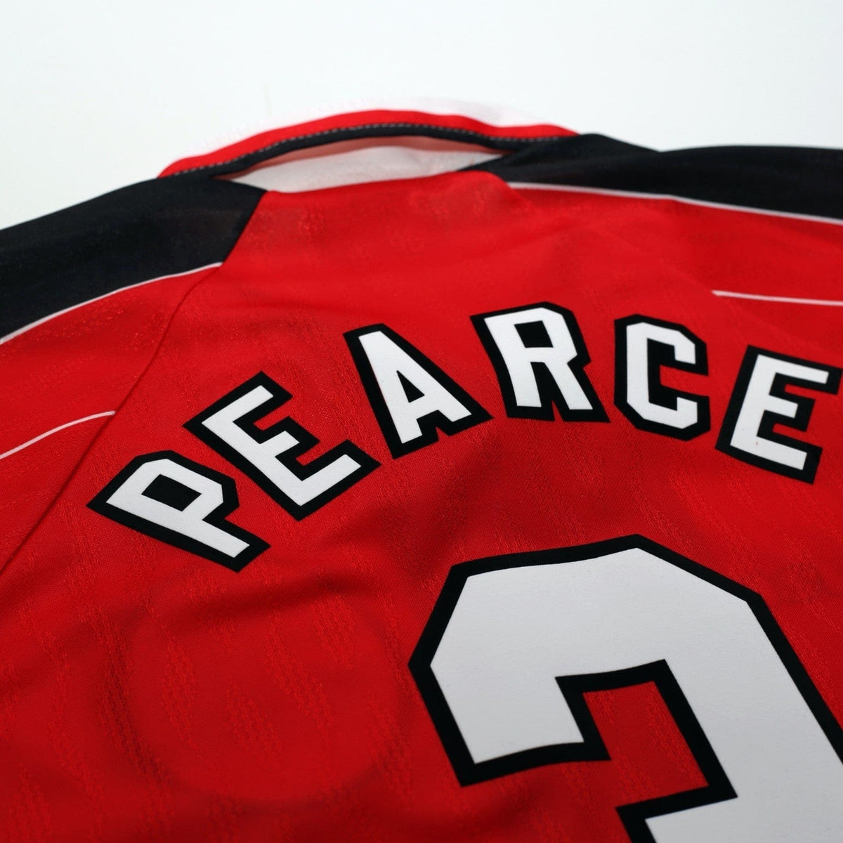 1996/98 Pearce #3 Nottingham Forest Vintage Umbro Home Football Shirt (XL)