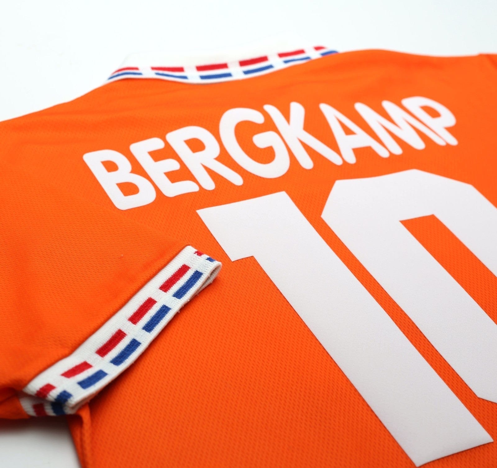1996 BERGKAMP #10 Holland Vintage Lotto Home Football Shirt (L) Netherlands