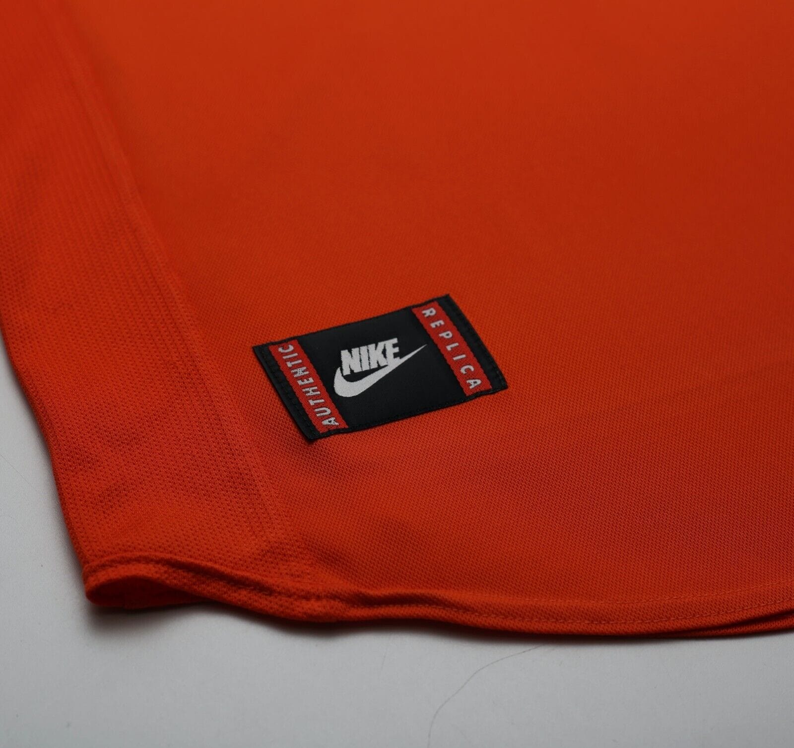 1997/98 BERGKAMP #8 Holland Vintage Nike Home Football Shirt (L)