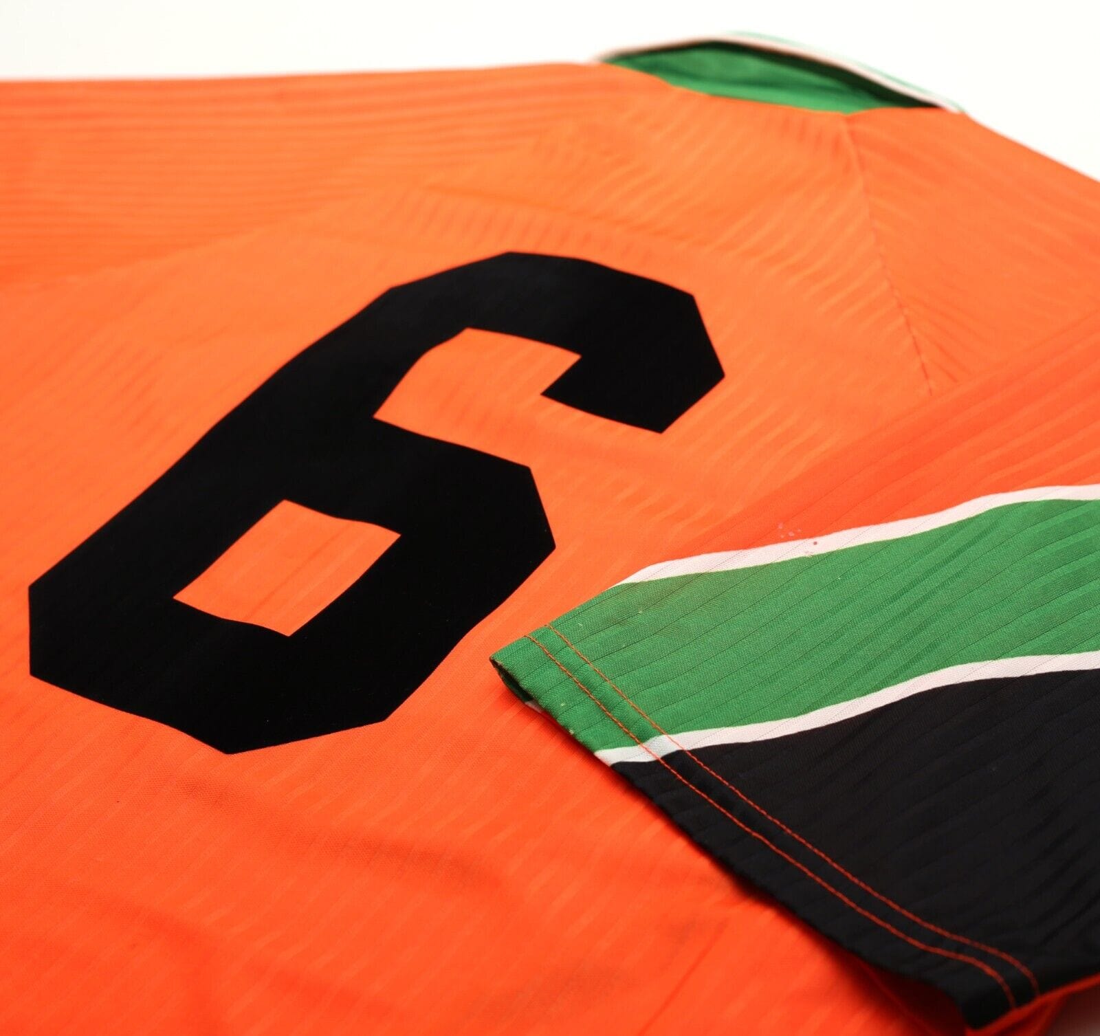 1997/98 KEANE #6 Ireland Vintage Umbro Away Football Shirt (L)