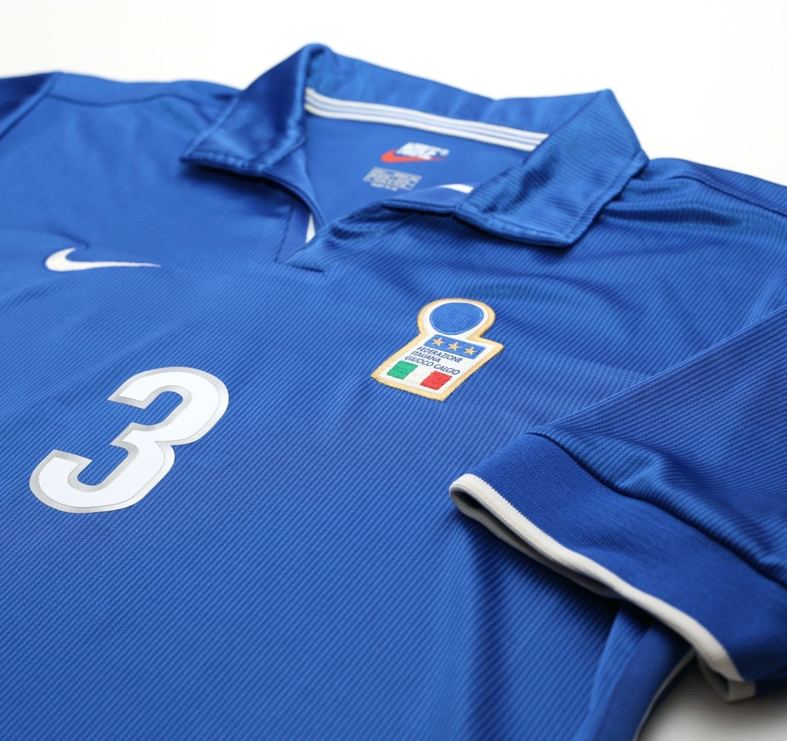 1997/98 MALDINI #3 Italy Vintage Nike Home Football Shirt (L) World Cup 98