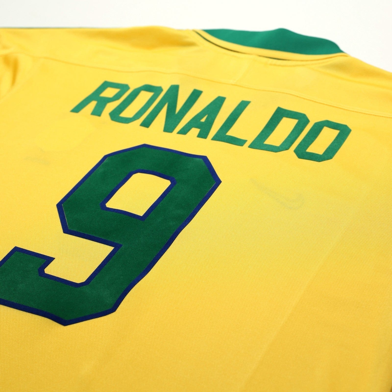 1997/98 Ronaldo #9 Brazil Vintage Nike Home Football Shirt (XL) Le Tournoi
