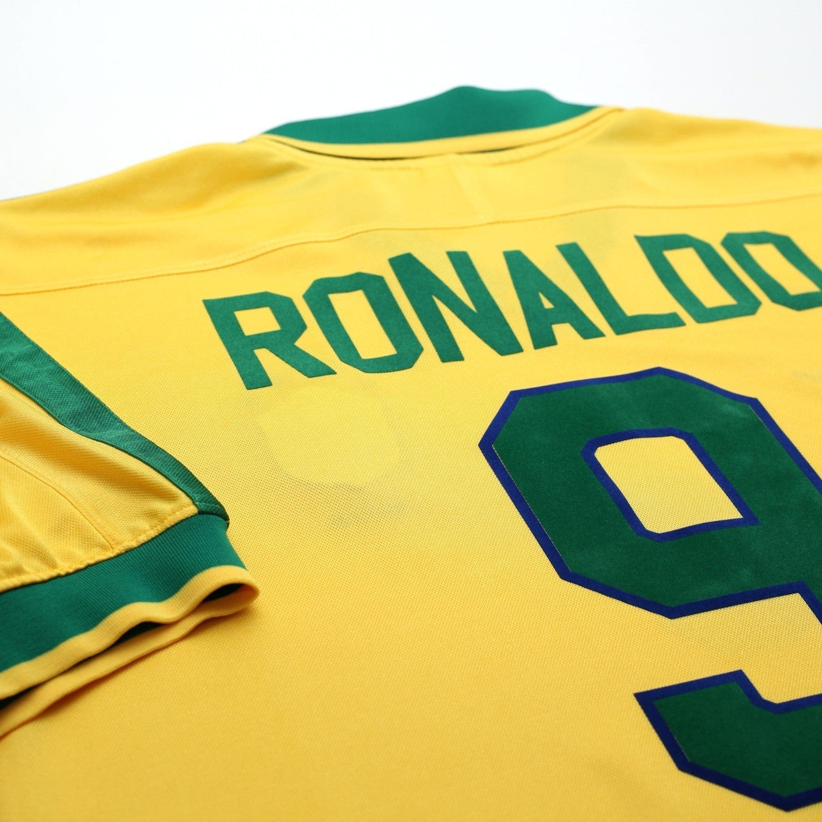 1997/98 Ronaldo #9 Brazil Vintage Nike Home Football Shirt (XL) Le Tournoi