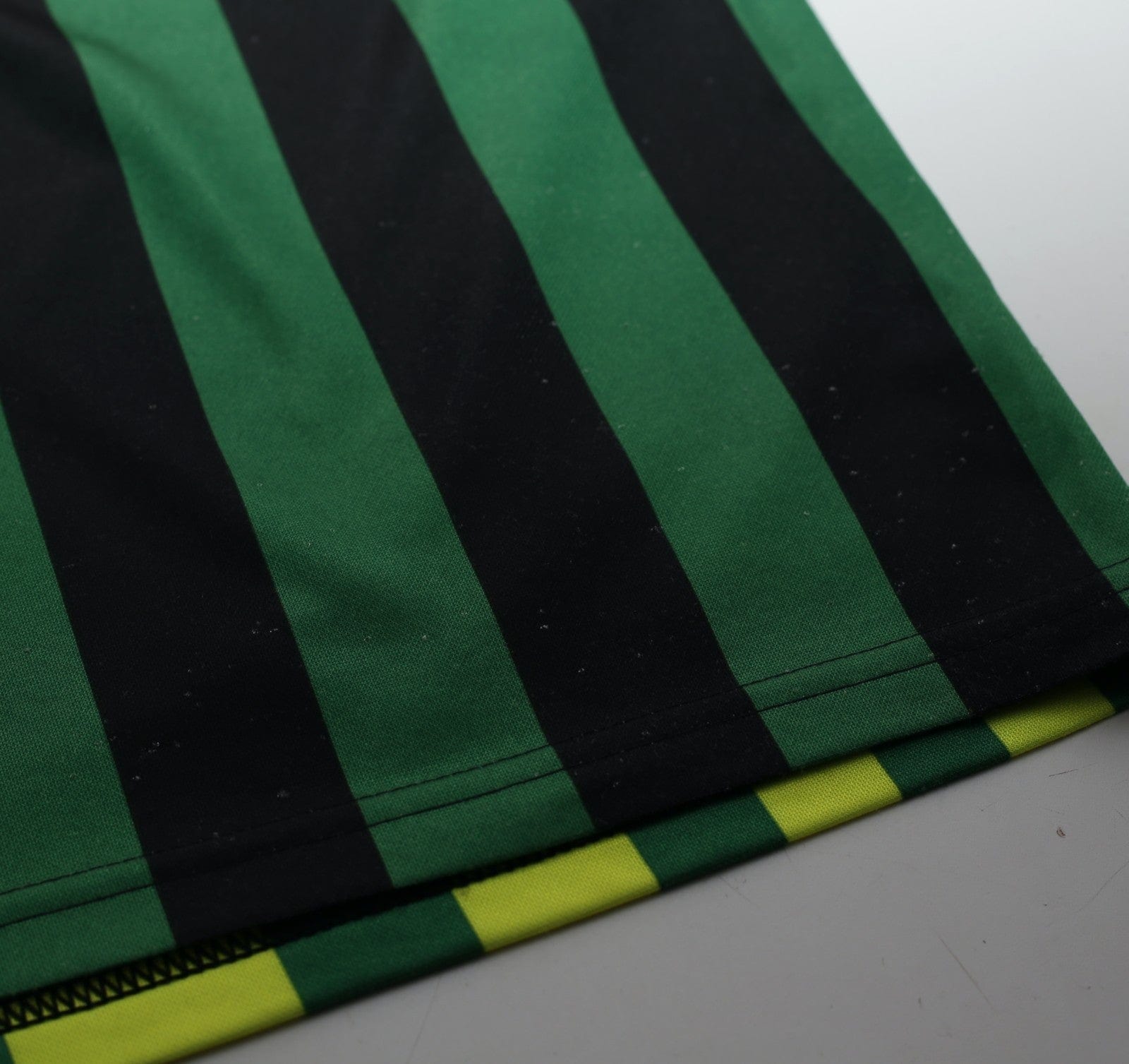 1997/98 SCHMEICHEL #1 Manchester United Vintage Umbro GK Football Shirt (M)