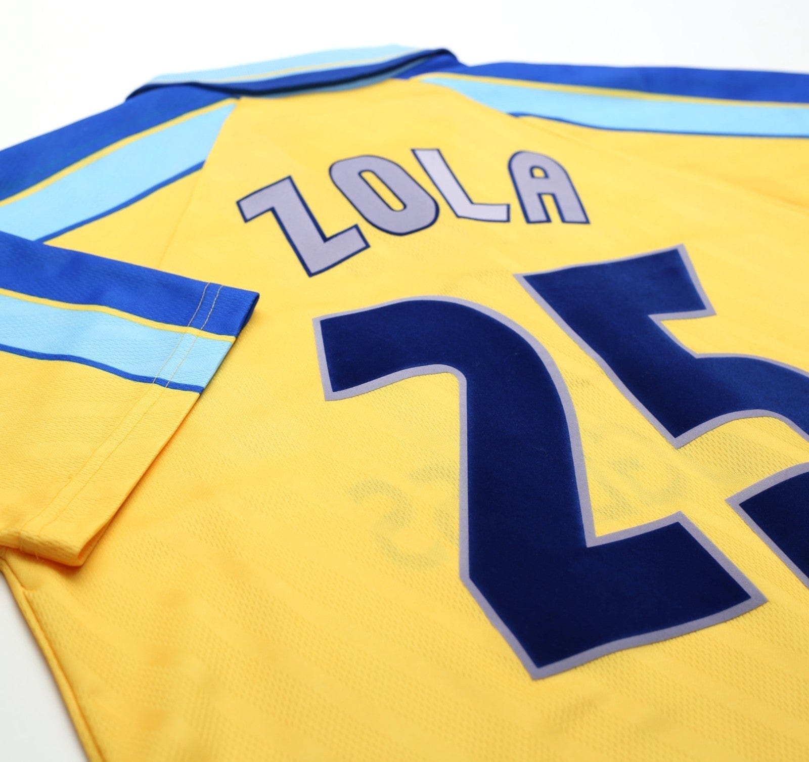1997/98 ZOLA #25 Chelsea Vintage Umbro Away Football Shirt (L)