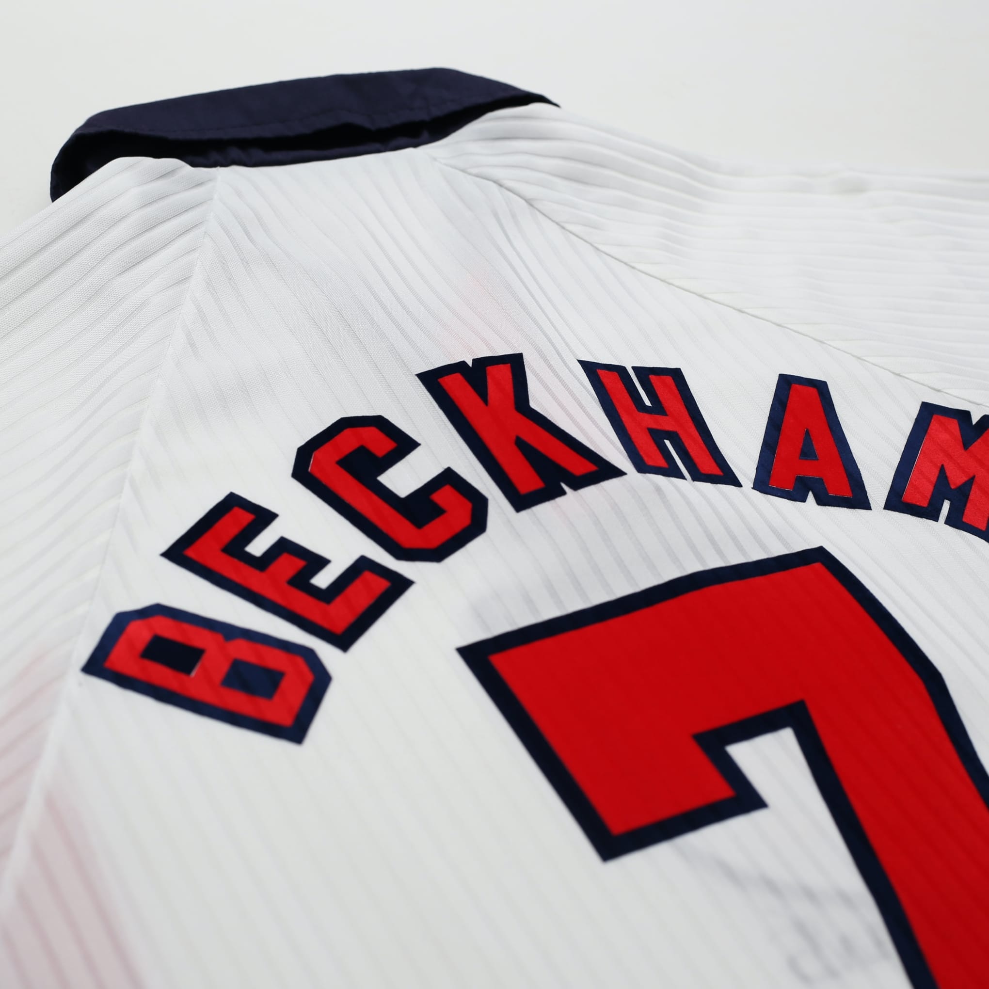 1997/99 Beckham #7 England Vintage Umbro Home Football Shirt (M/L) WC 1998