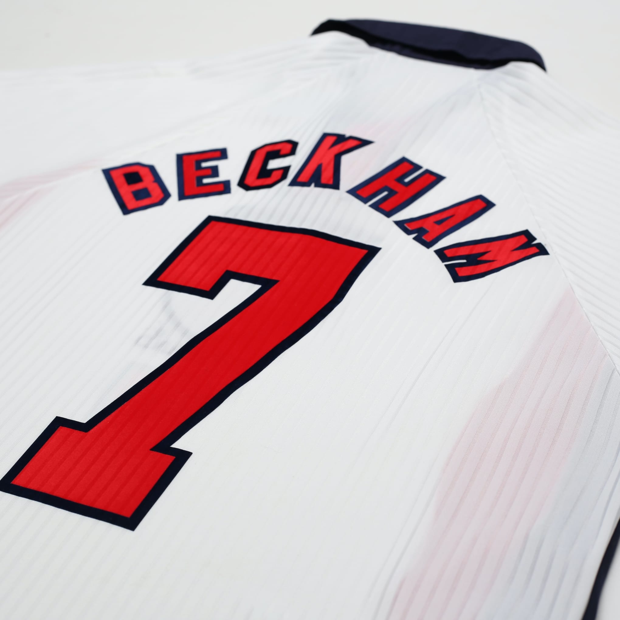 1997/99 Beckham #7 England Vintage Umbro Home Football Shirt (M/L) WC 1998