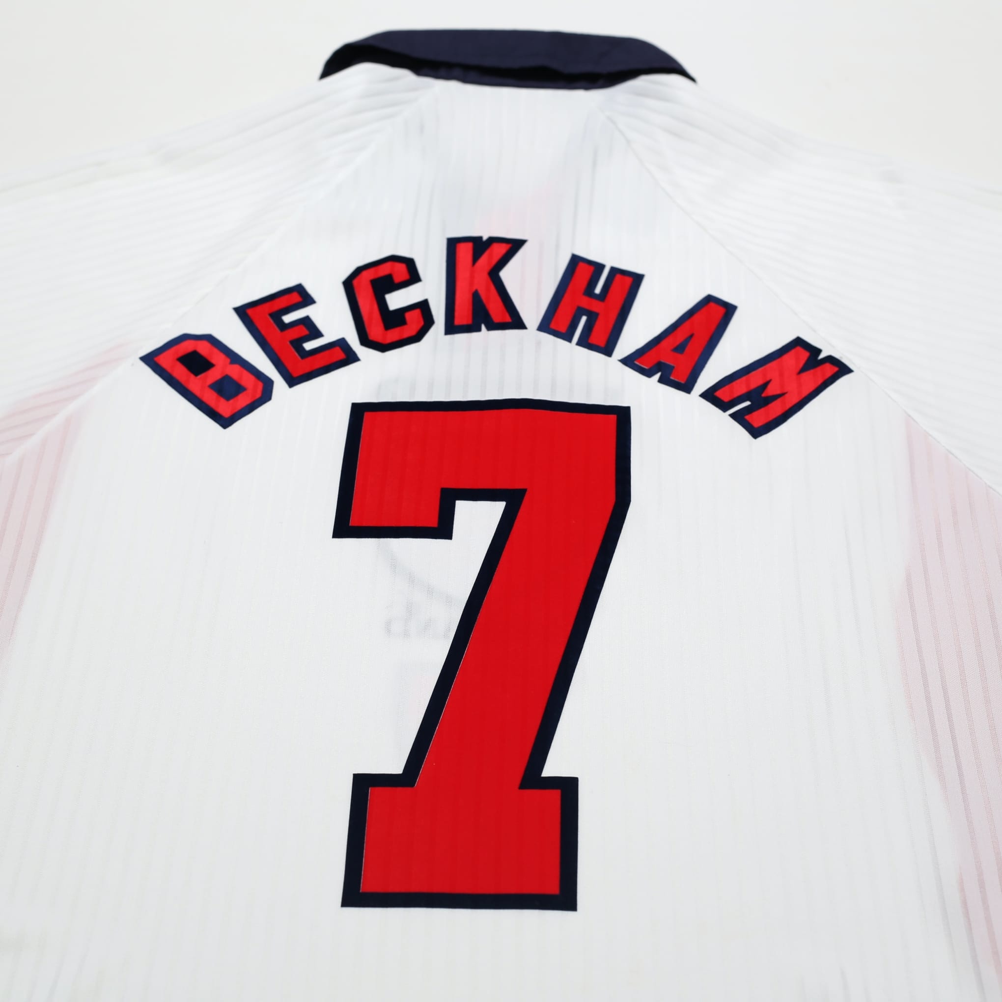 1997/99 Beckham #7 England Vintage Umbro Home Football Shirt (M/L) WC 1998