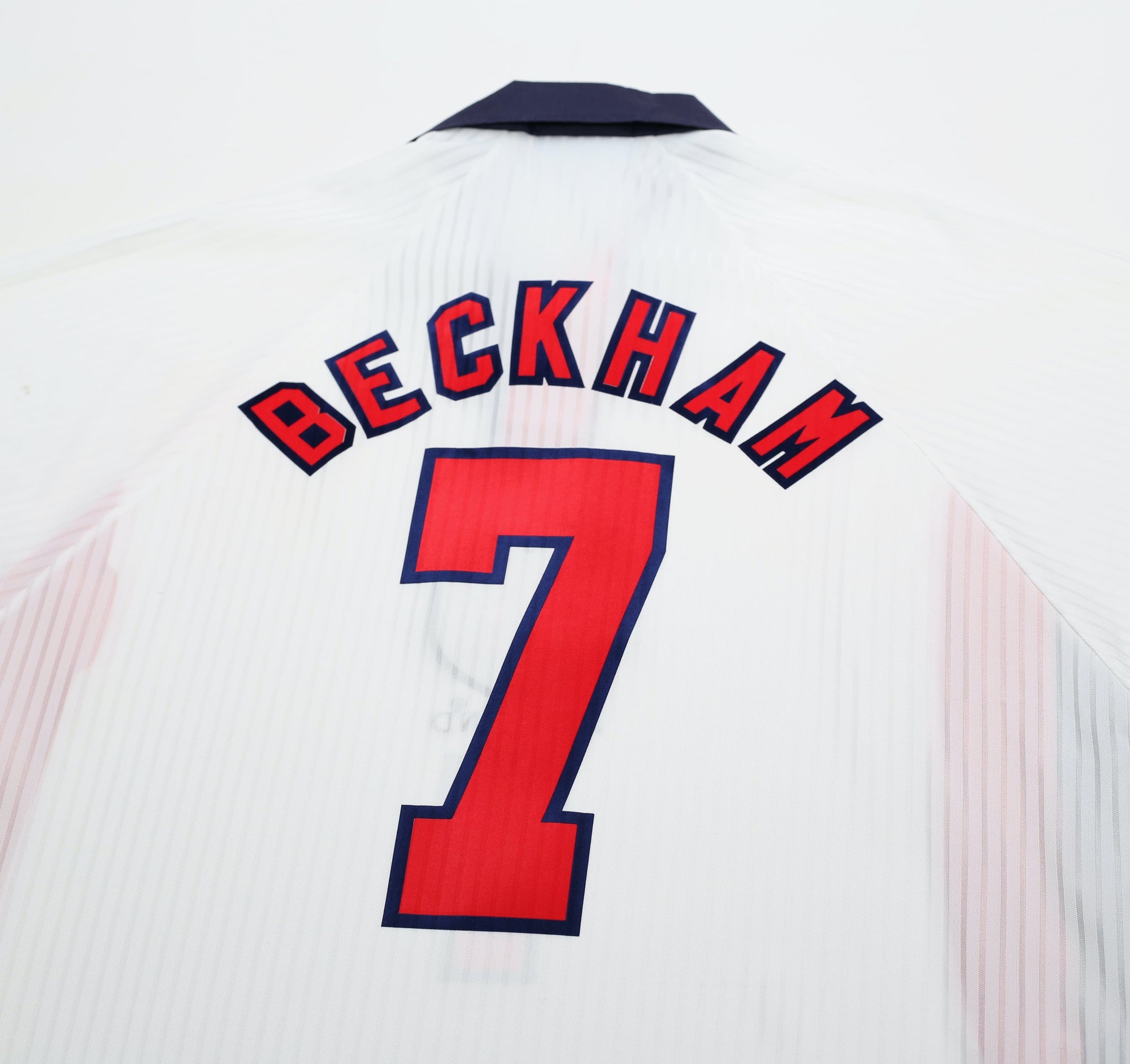 1997/99 BECKHAM #7 England Vintage Umbro Home Football Shirt (XL)