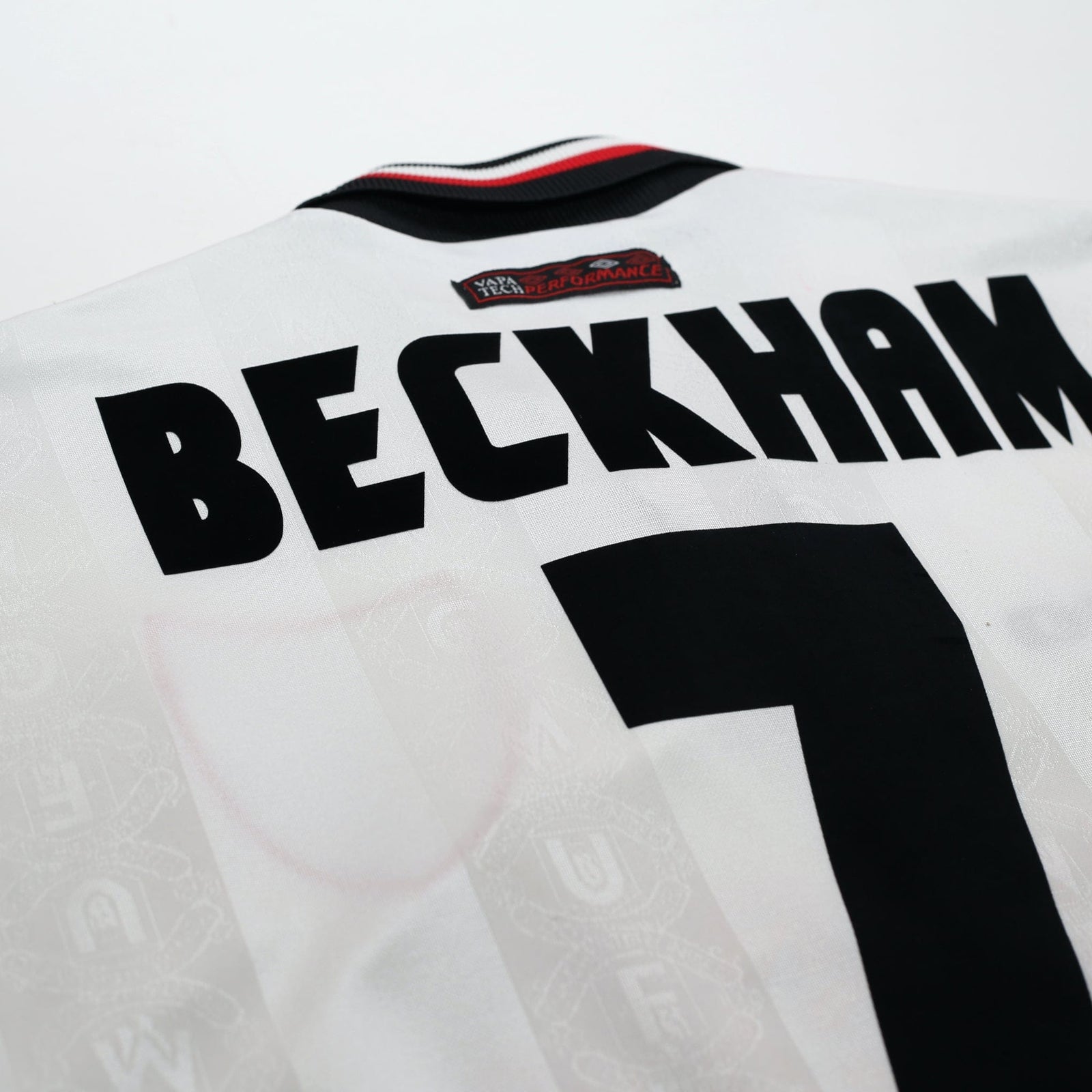 1997/99 Beckham #7 Manchester United Vintage Umbro Away Football Shirt (L)