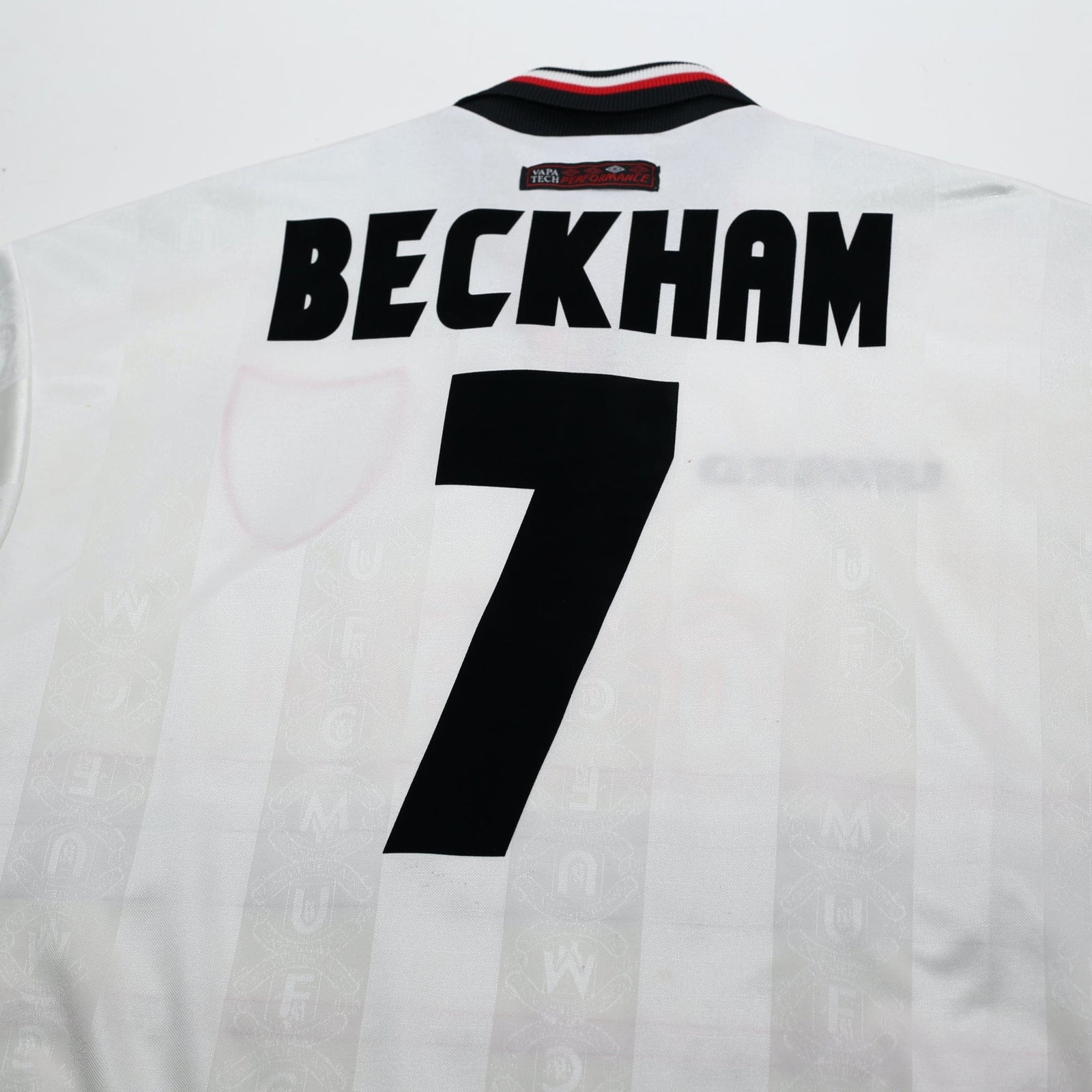 1997/99 Beckham #7 Manchester United Vintage Umbro Away Football Shirt (L)
