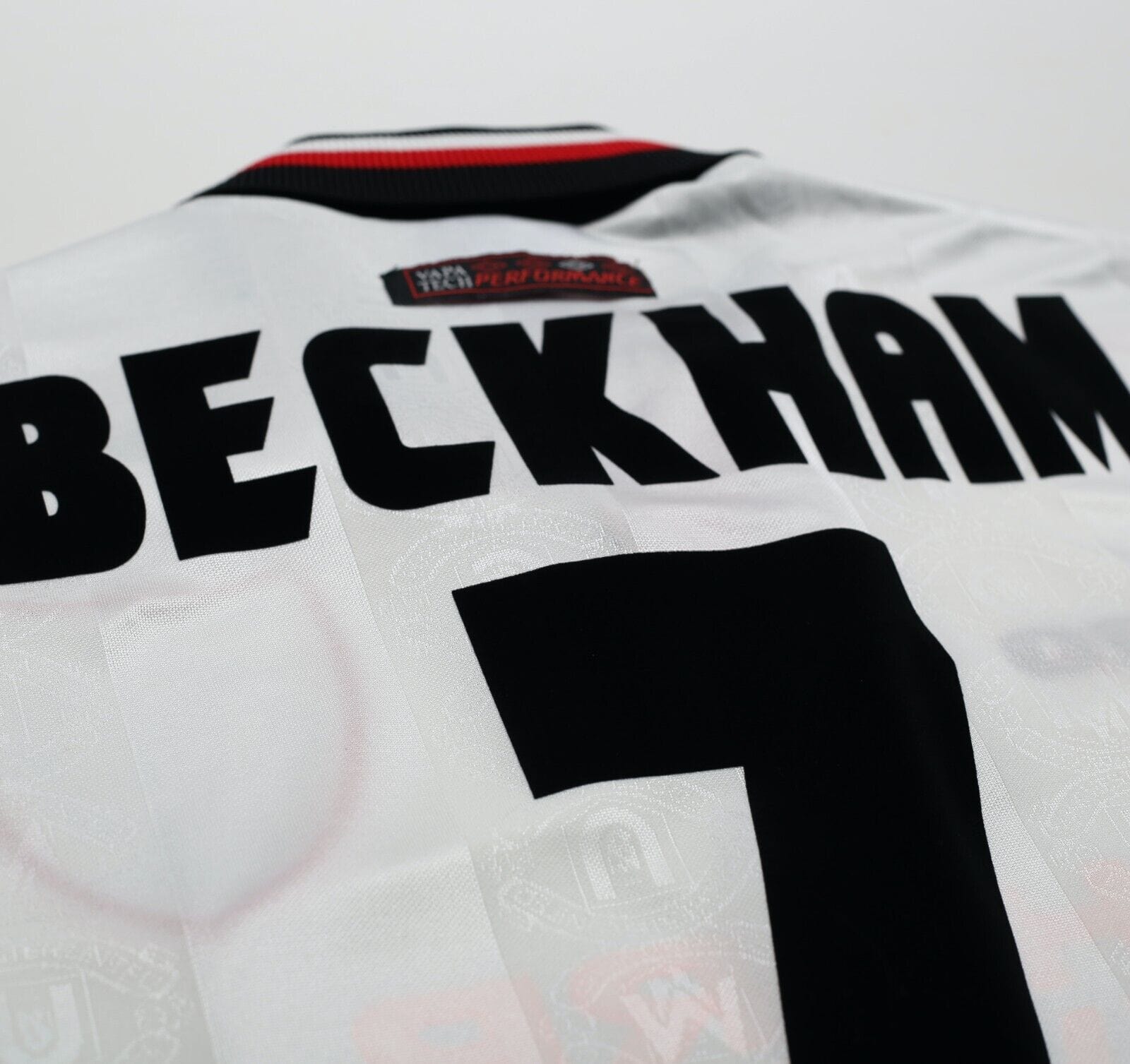 1997/99 BECKHAM #7 Manchester United Vintage Umbro Away Football Shirt (M)