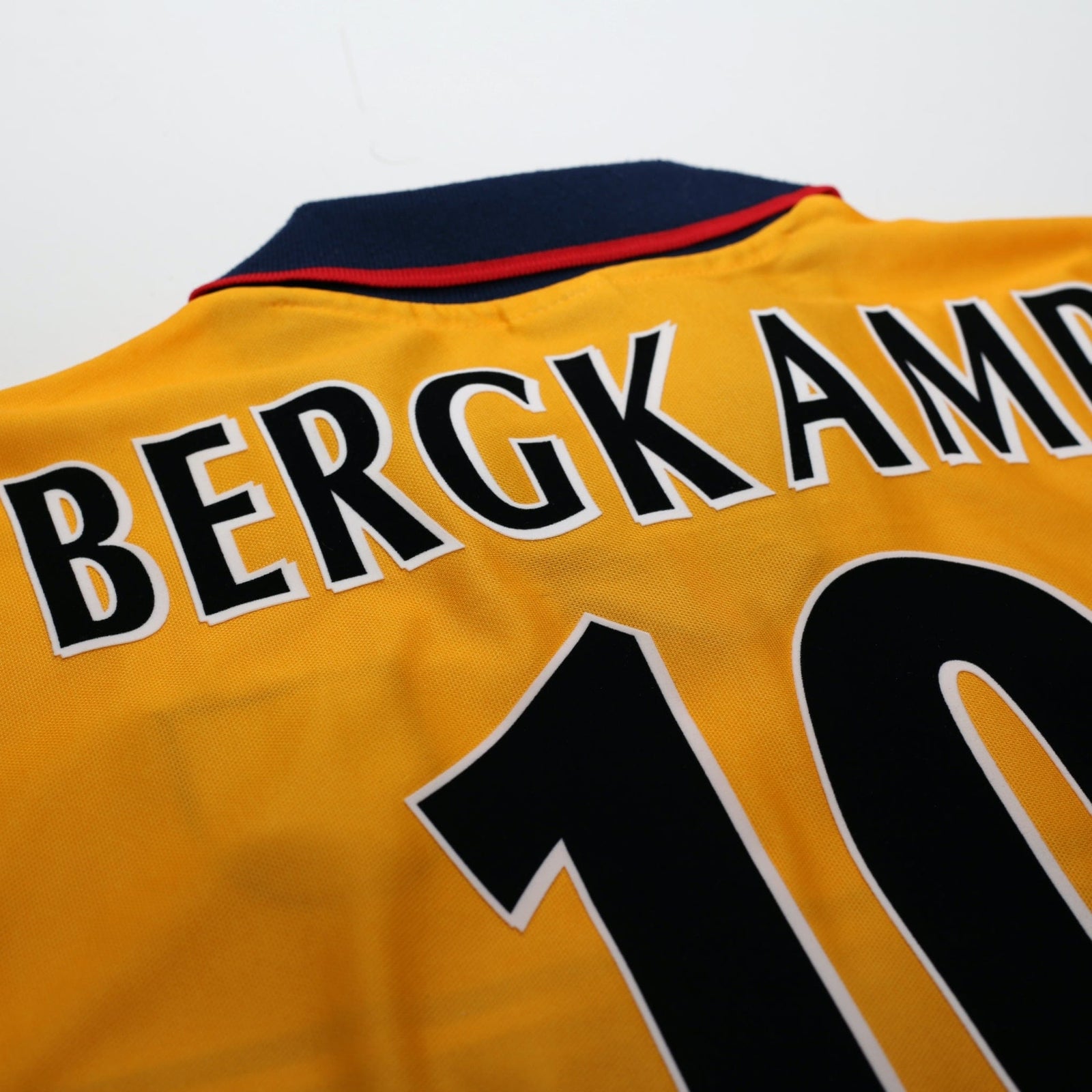 1997/99 Bergkamp #10 Arsenal Vintage Nike Away Football Shirt (L)