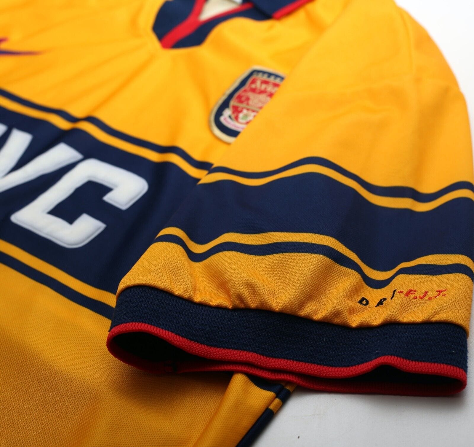 1997/99 BERGKAMP #10 Arsenal Vintage Nike Away Football Shirt (M)