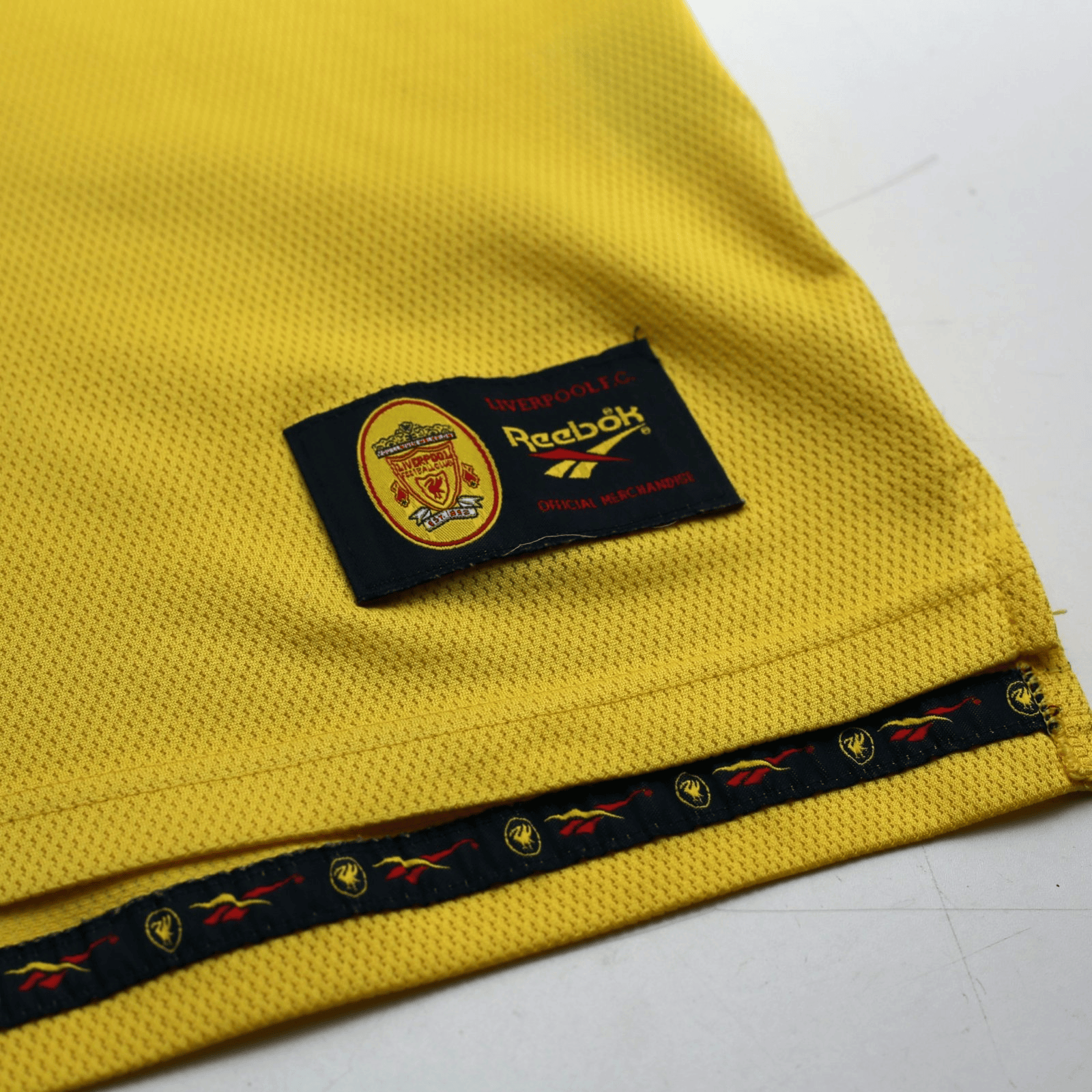 1997/99 Fowler #9 Liverpool Vintage Reebok Away Football Shirt (M) 38/40