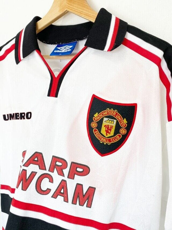 1997/99 GIGGS #11 Manchester United Vintage Umbro Away Football