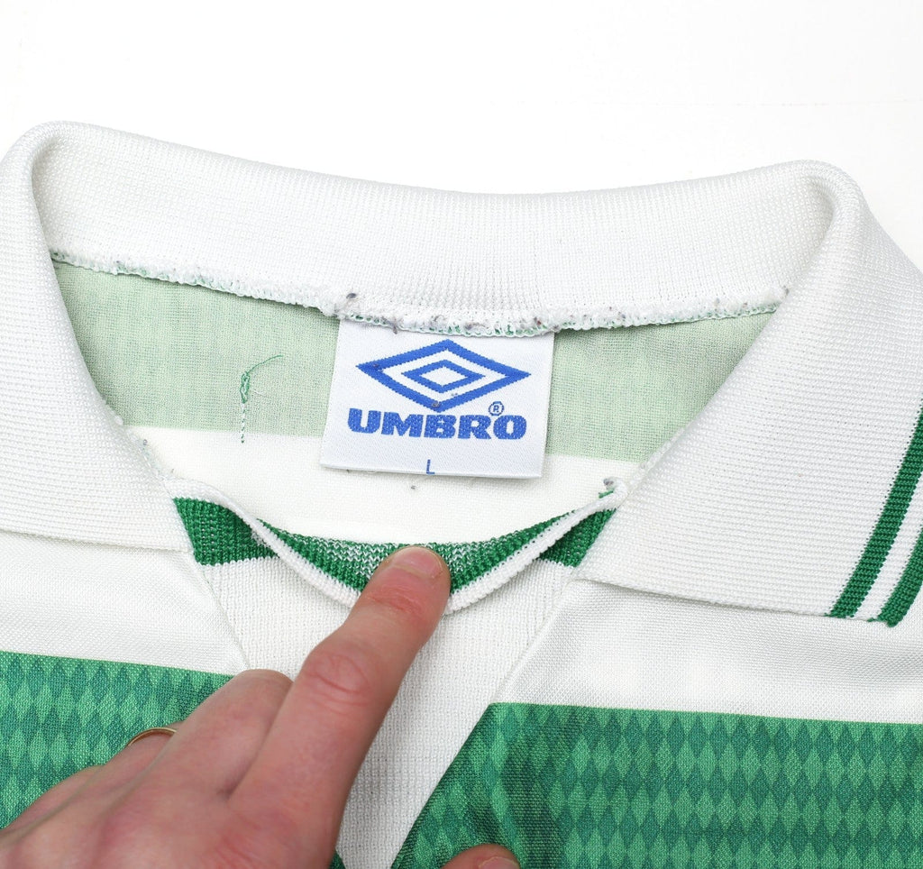 1997/99 LARSSON #7 Celtic Vintage Umbro Home Football Shirt (L)