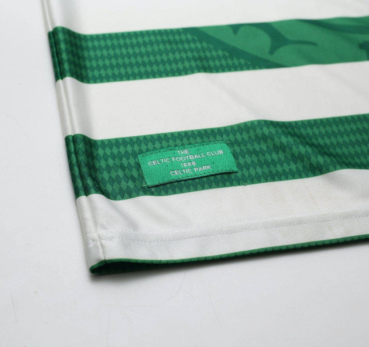 1997/99 LARSSON #7 Celtic Vintage Umbro Home Football Shirt (L)