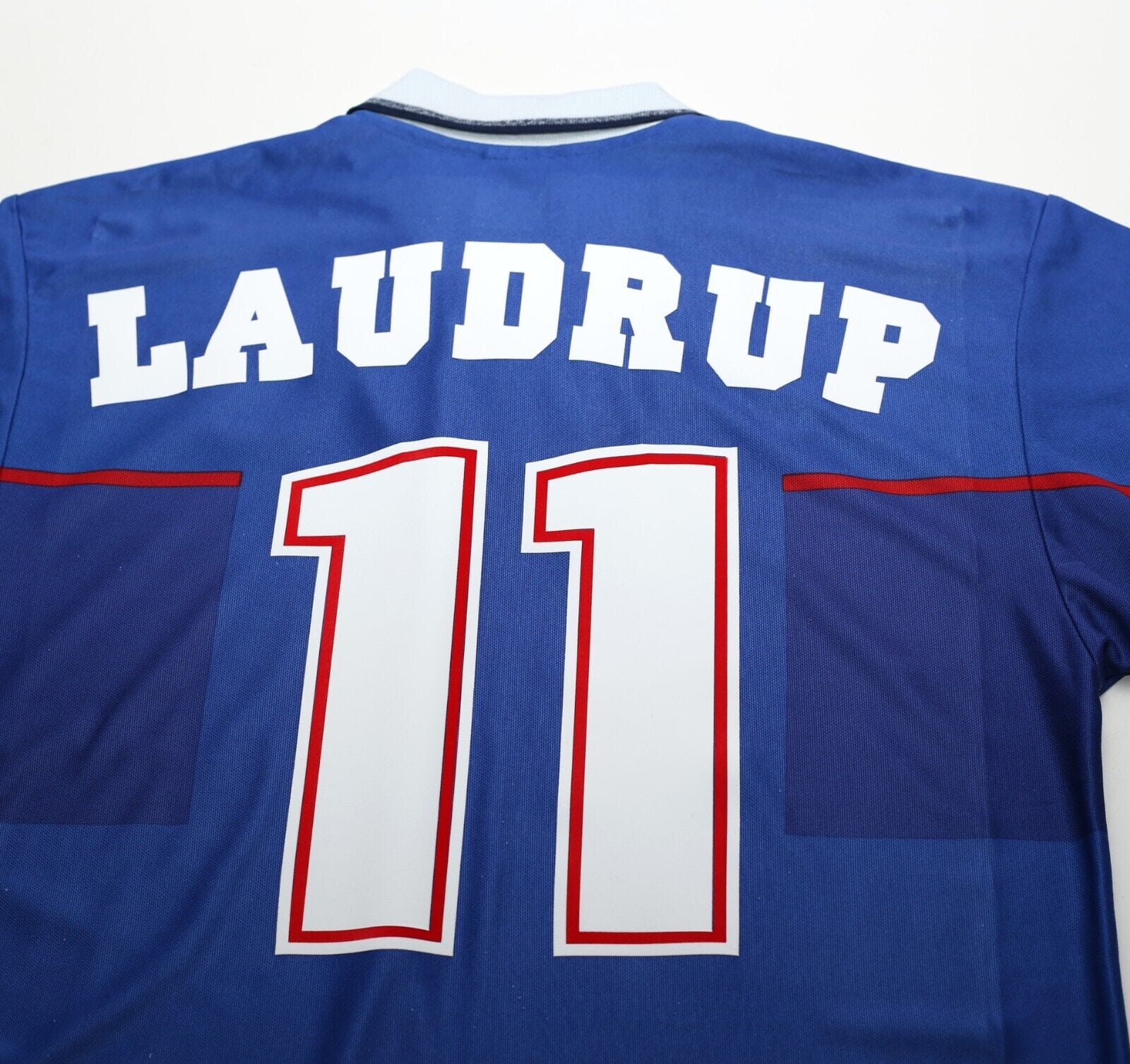 1997/99 LAUDRUP #11 Rangers Vintage Nike European Home Football Shirt (M)