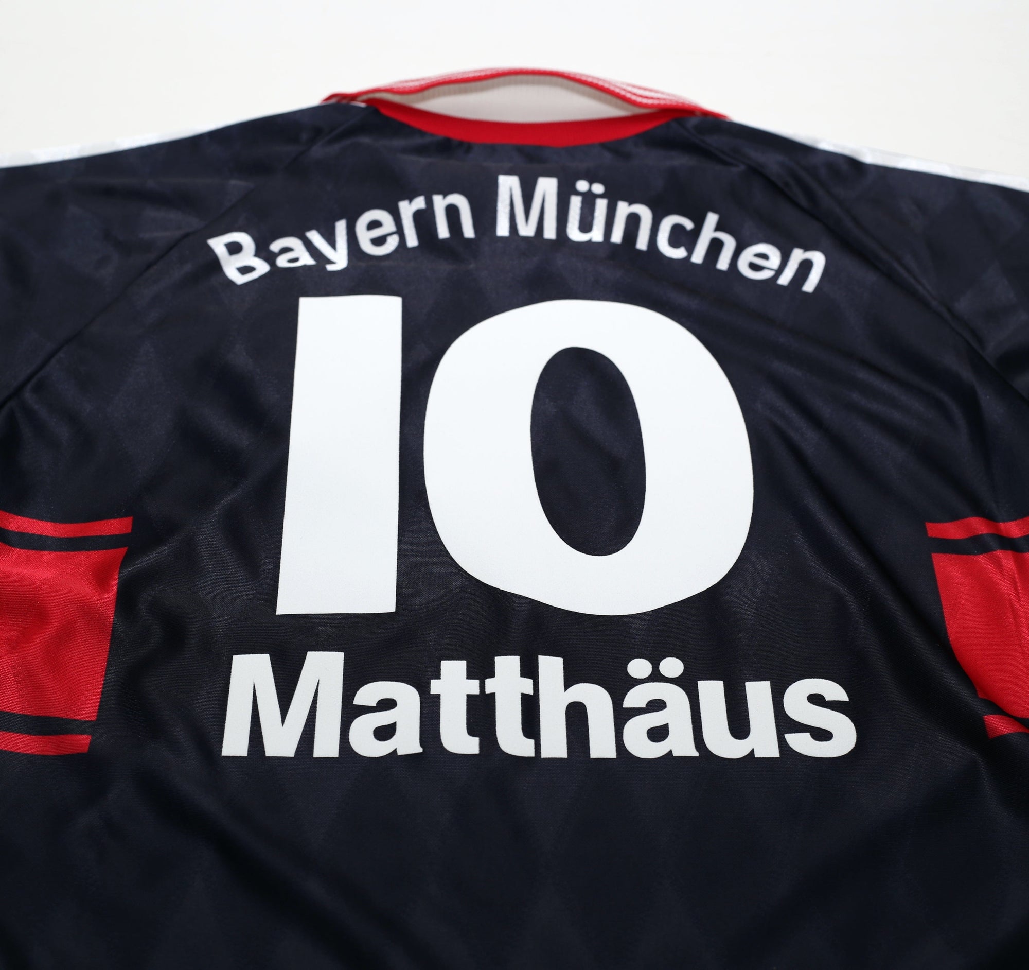 1997/99 MATTHAUS #10 Bayern Munich Vintage adidas Home Football Shirt (S)