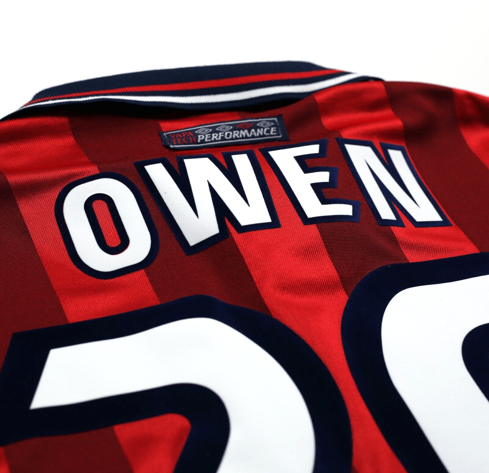 1997/99 OWEN #20 England Vintage Umbro Away Football Shirt (M) World Cup 98