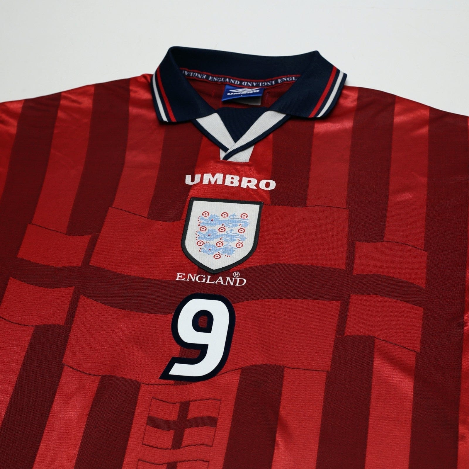 1997/99 Shearer #9 England Vintage Umbro Away Football Shirt (L) Le Tournoi