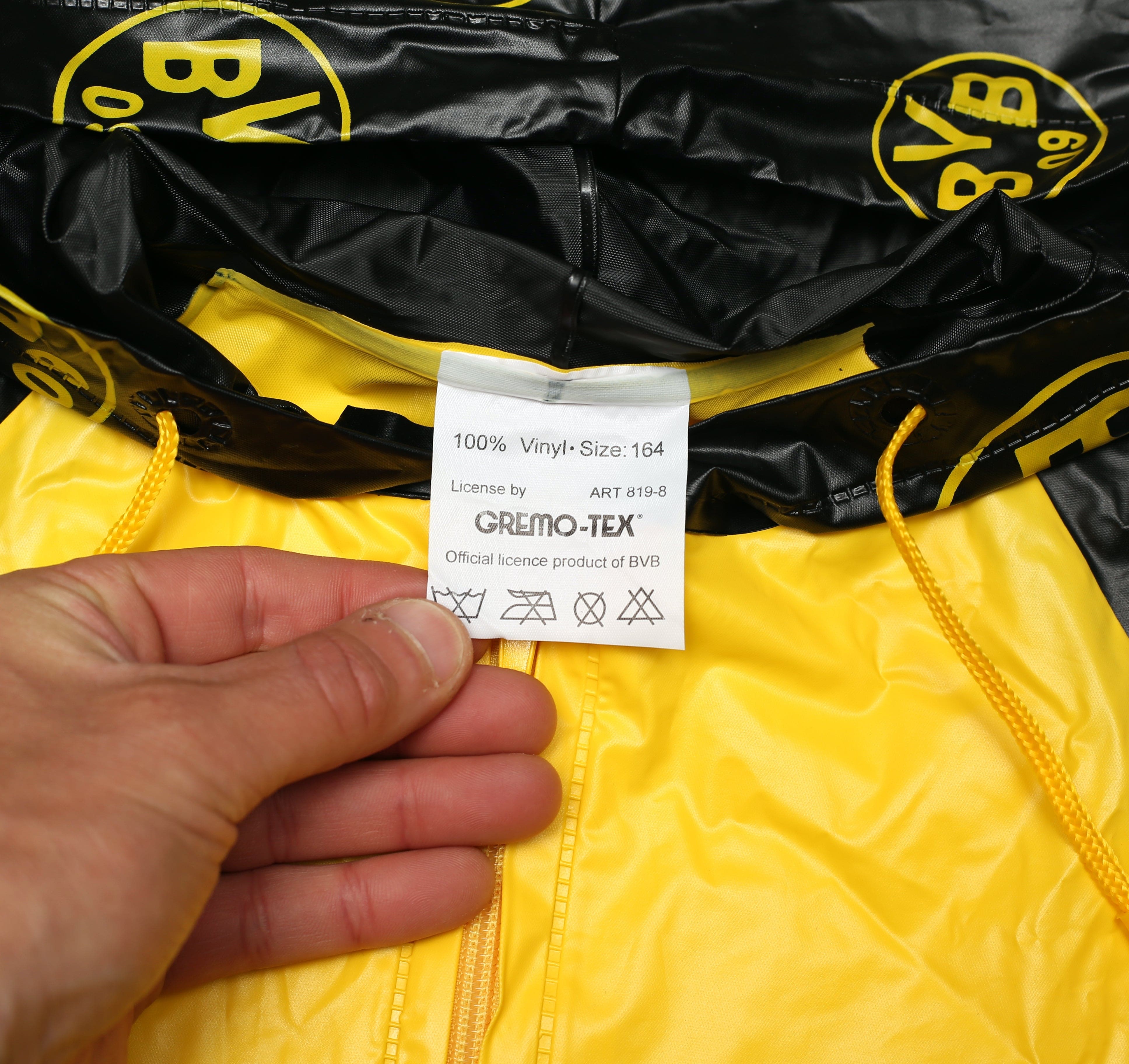 1997 BORUSSIA DORTMUND Vintage Champions League Winners Football Rain Jacket (S) BNWOT