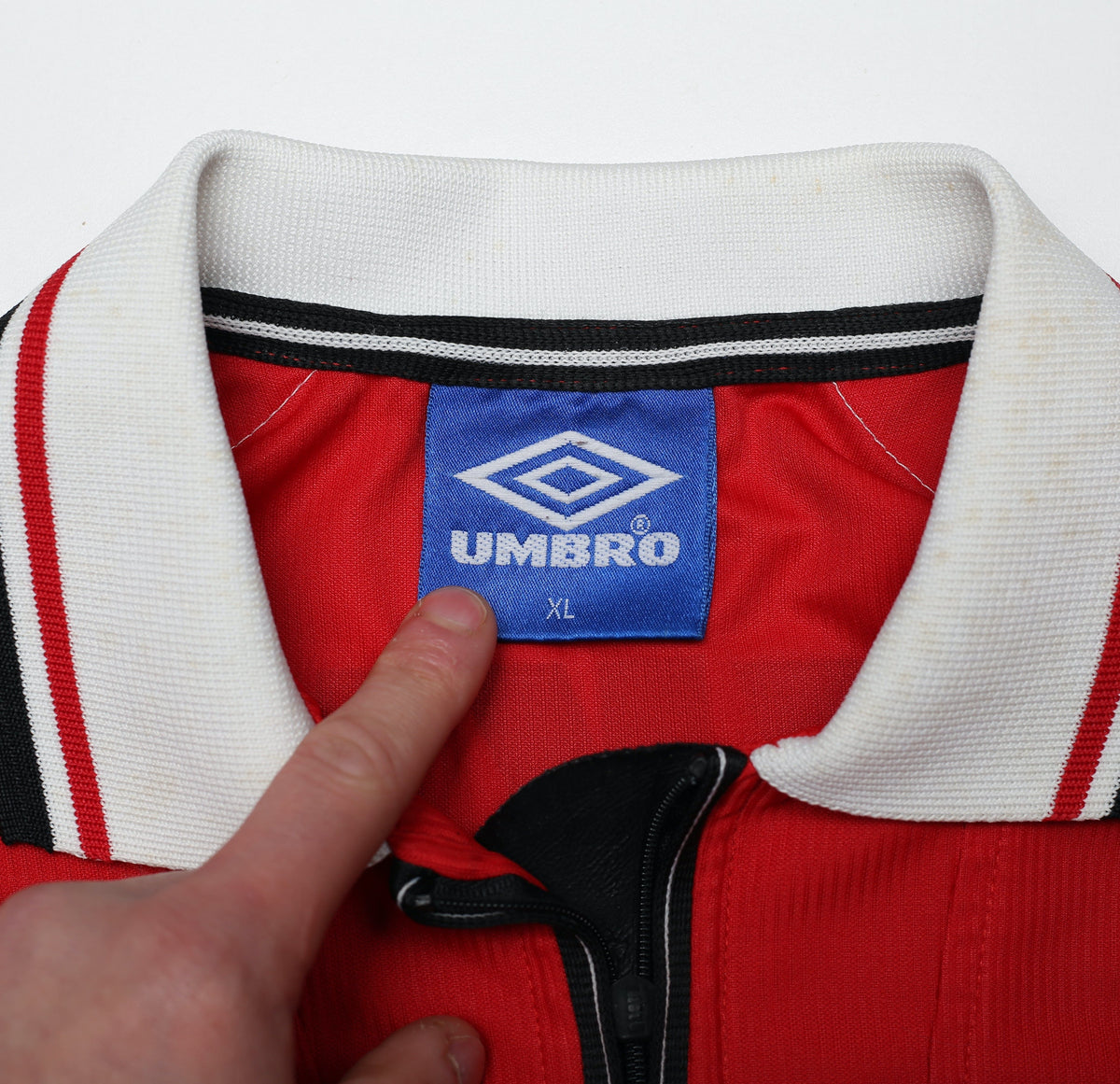 1998/00 BECKHAM #7 Manchester United Home Football Shirt (L) SIGNED John Ashton