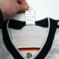 1998/00 Bierhoff #20 Germany Vintage adidas Home Football Shirt (L) WC 98