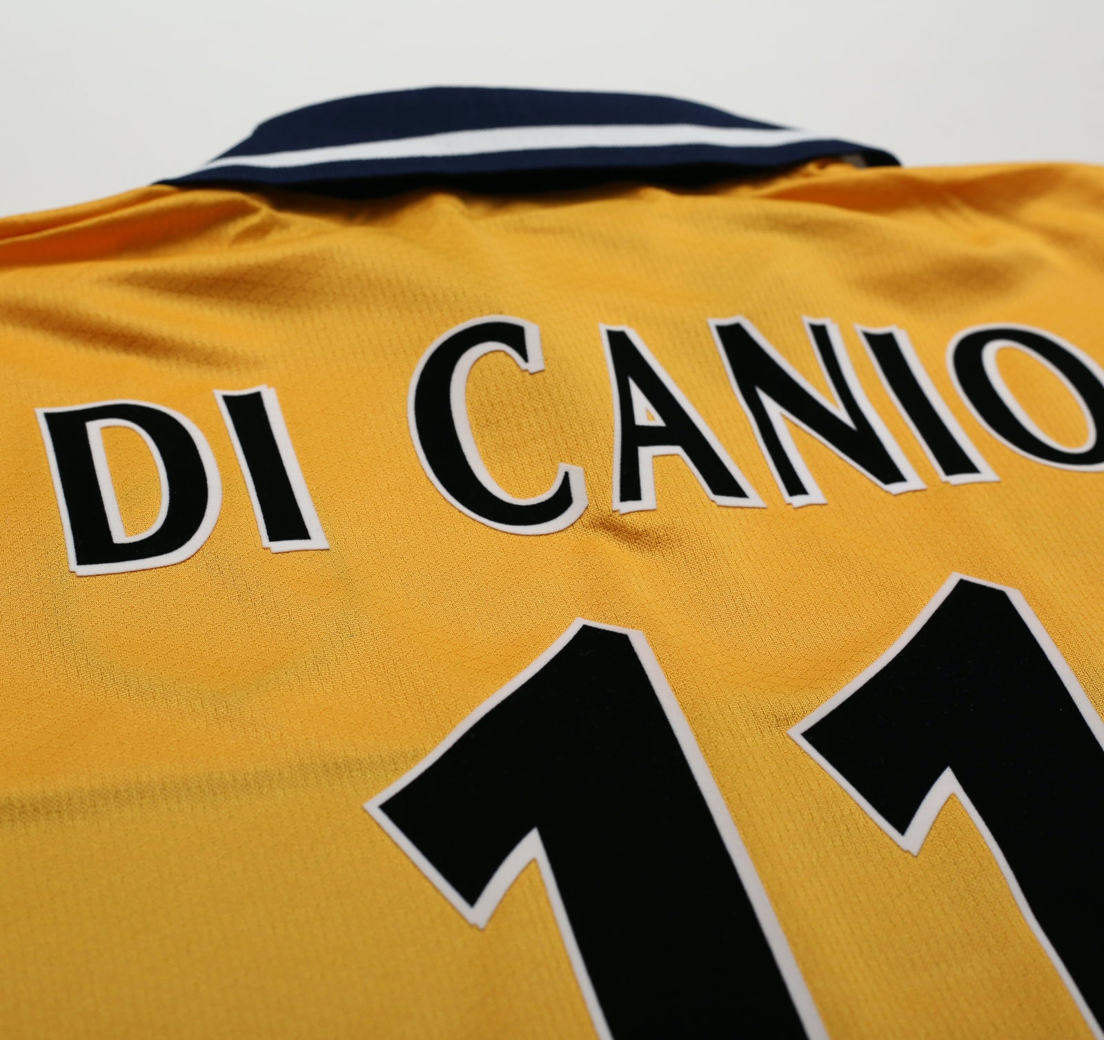 1998/00 DI CANIO #11 Sheffield Wednesday Vintage Away Football Shirt (M)