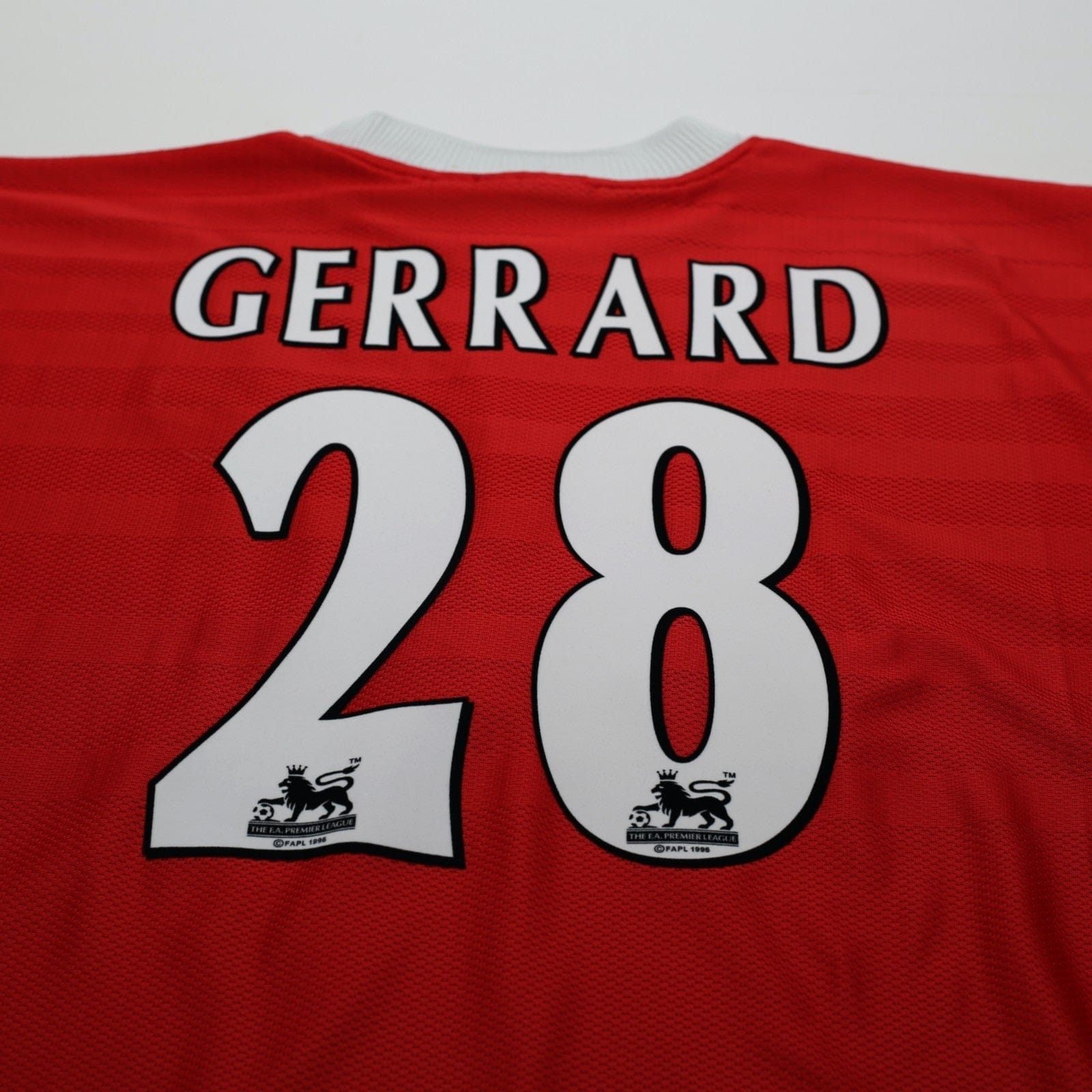 1998/00 Gerrard #28 Liverpool Vintage Reebok Home Football Shirt (L) 42/44