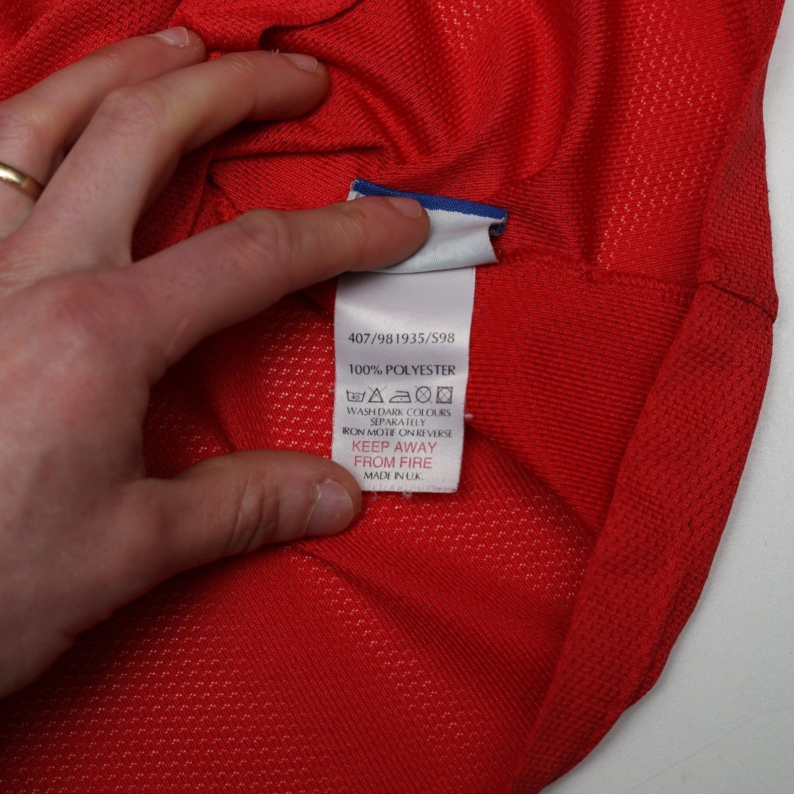 1998/00 Gerrard #28 Liverpool Vintage Reebok Home Football Shirt (S) 34/36