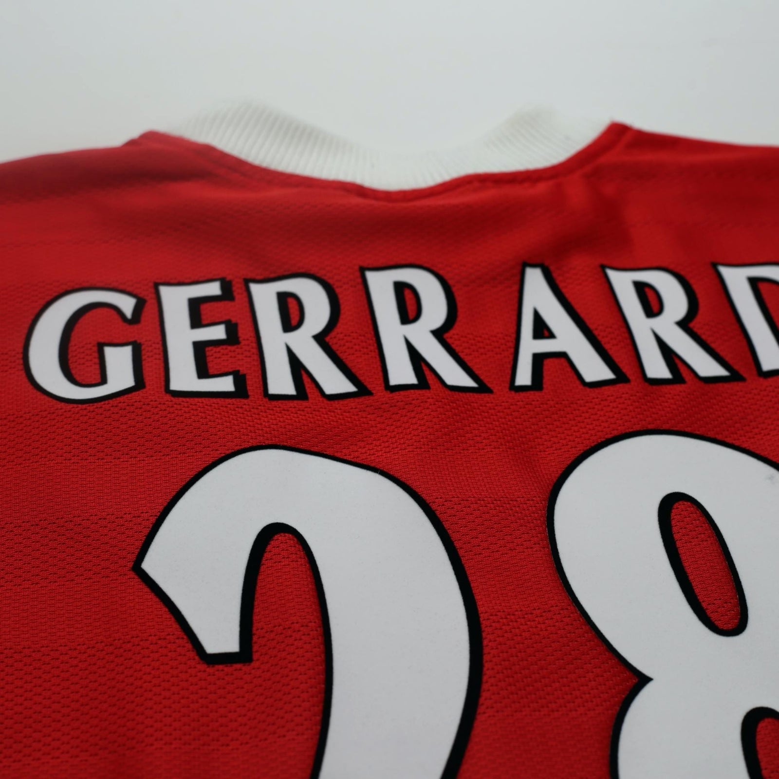 1998/00 Gerrard #28 Liverpool Vintage Reebok Home Football Shirt (S) 34/36