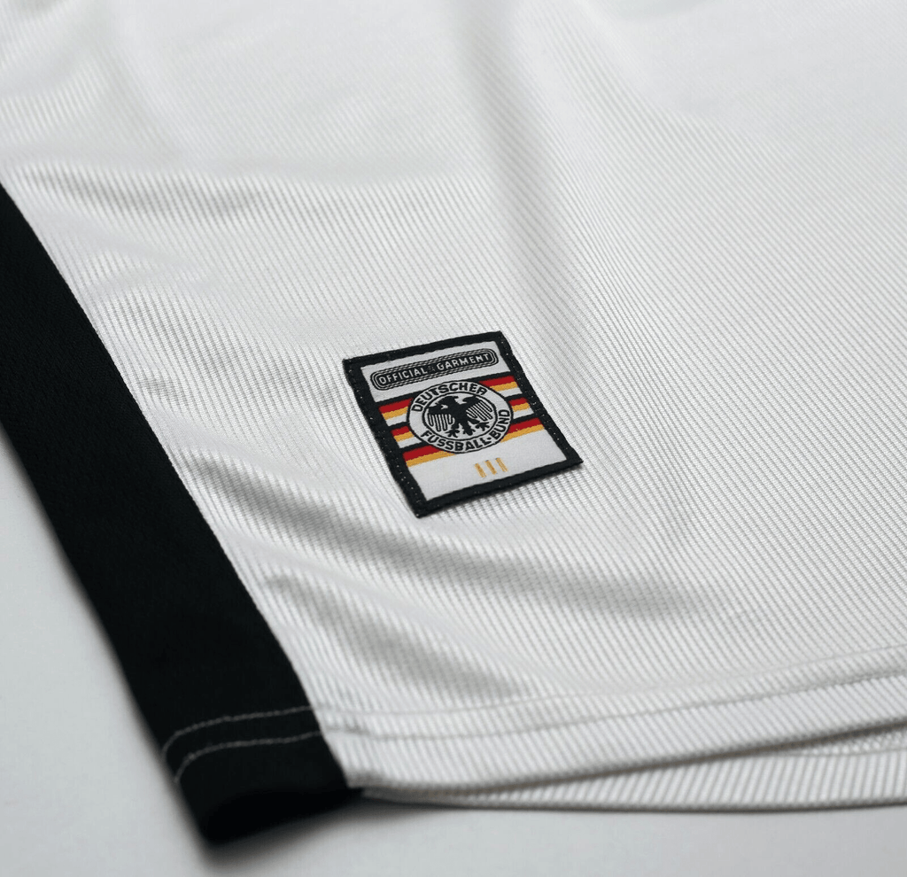 1998/00 MATTHAUS #8 Germany Vintage adidas Home Football Shirt (L) WC 98